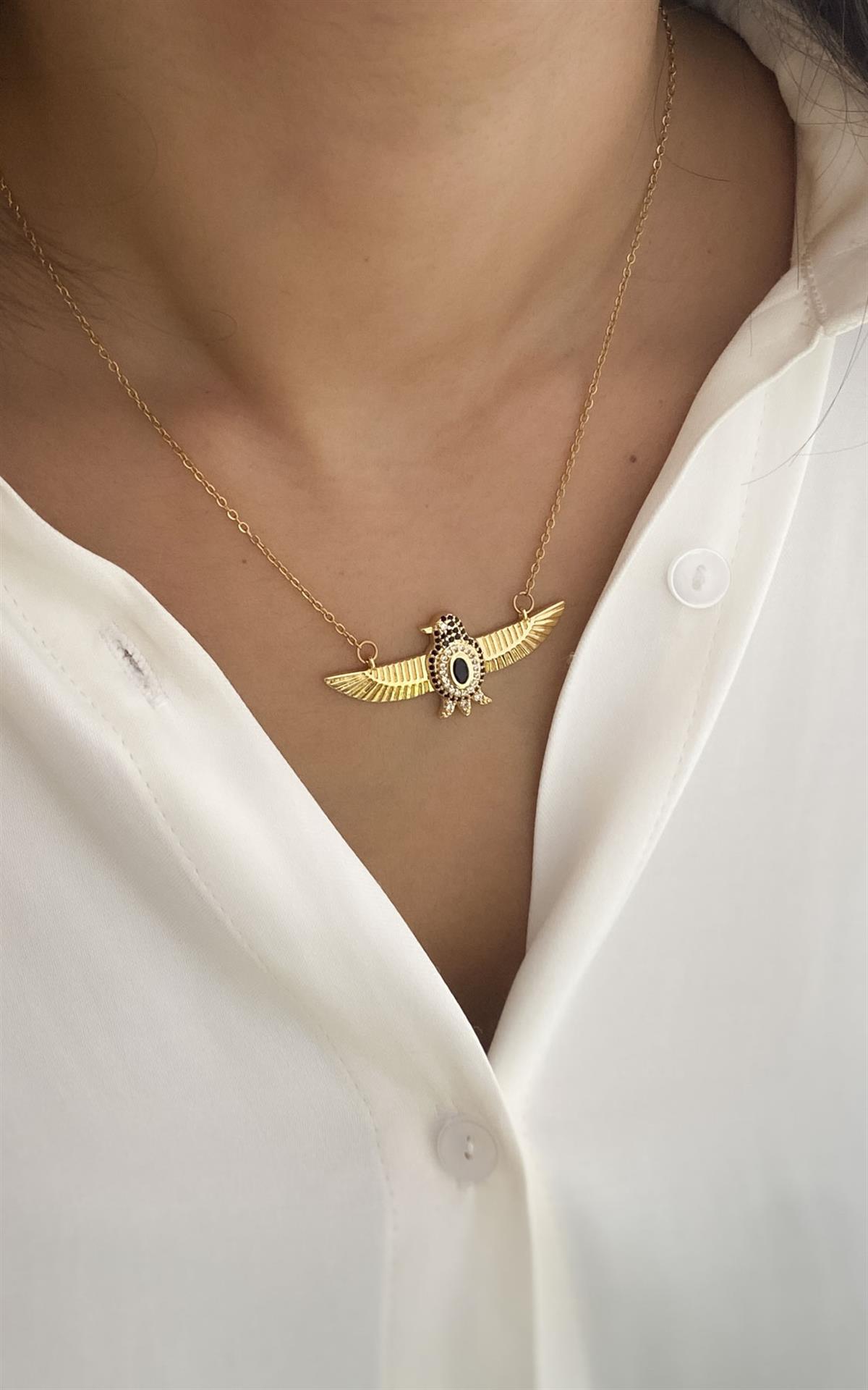 Kuş Figürlü Gold Çelik Kolye