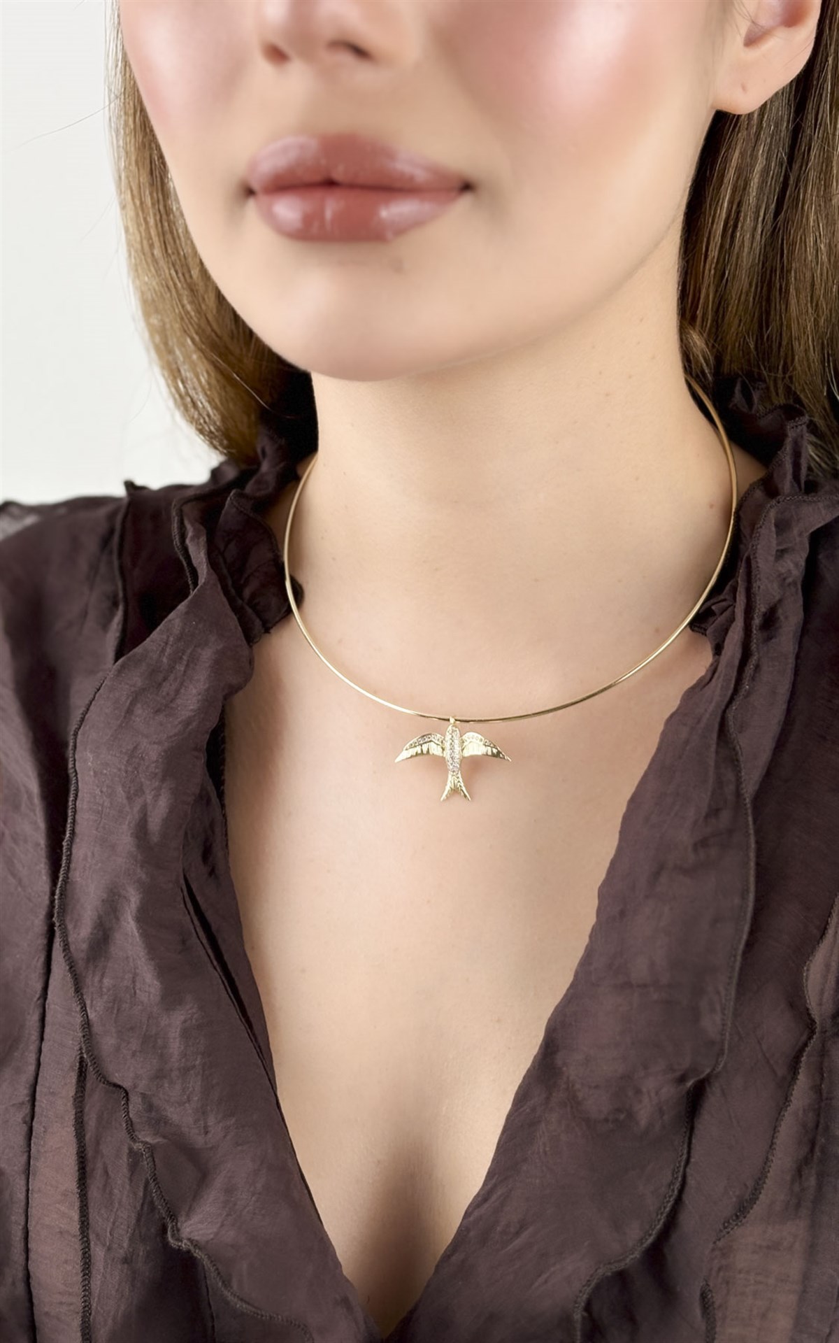 Kuş Figürlü Taş Detaylı Choker Kolye 