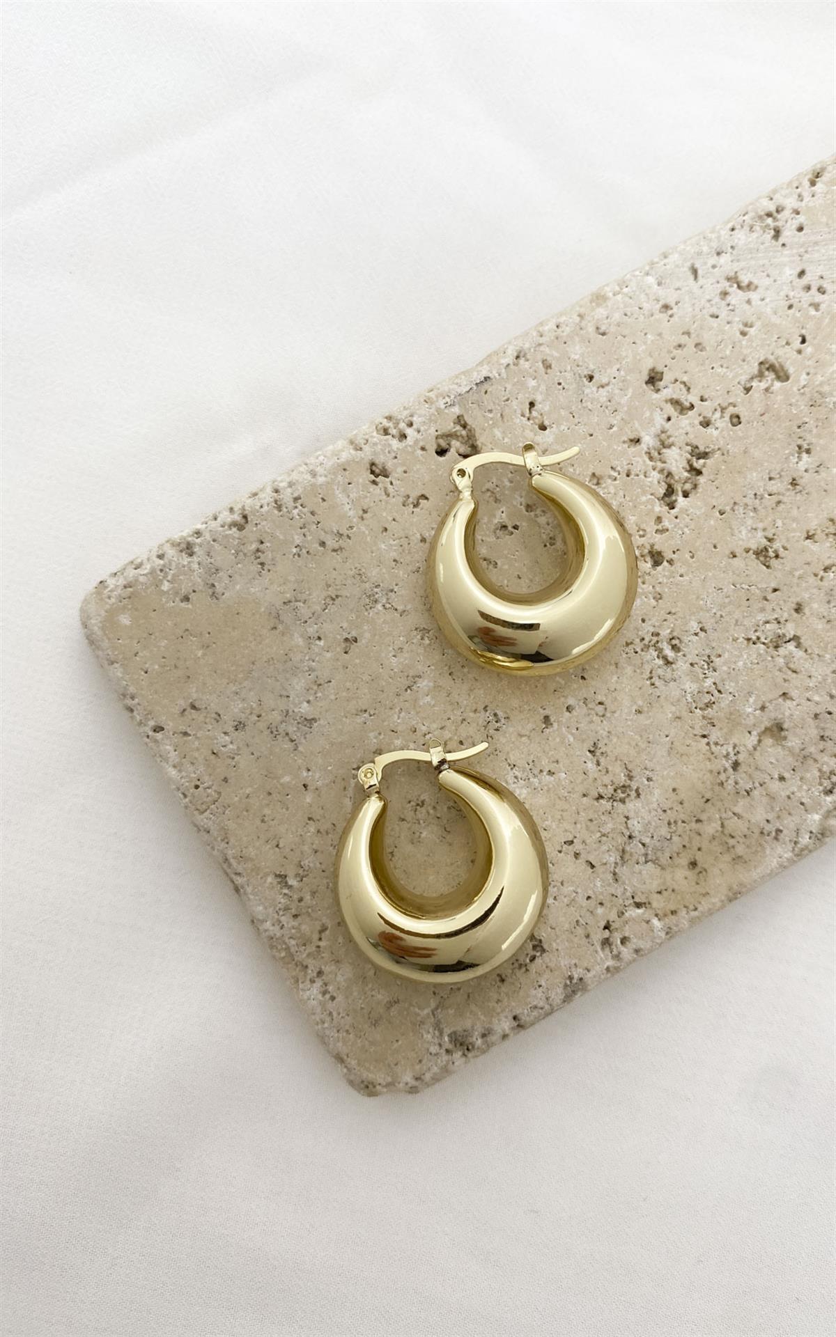 Oval Formlu Bombeli Gold Halka Küpe