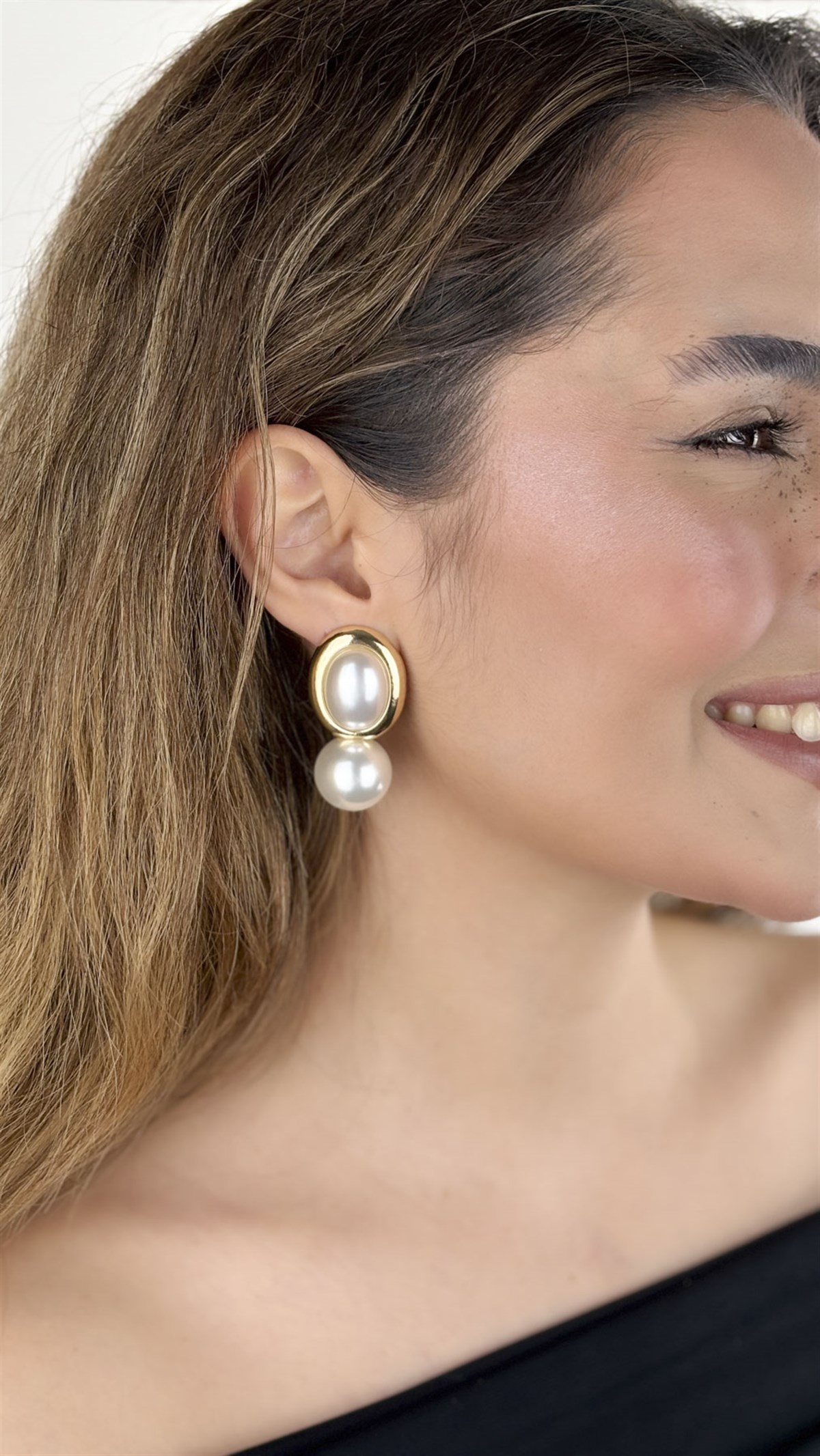 Oval Formlu İncili Küpe