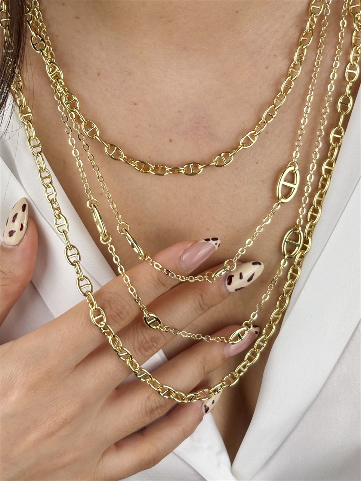 Oval Model Gold Tasarım Kolye