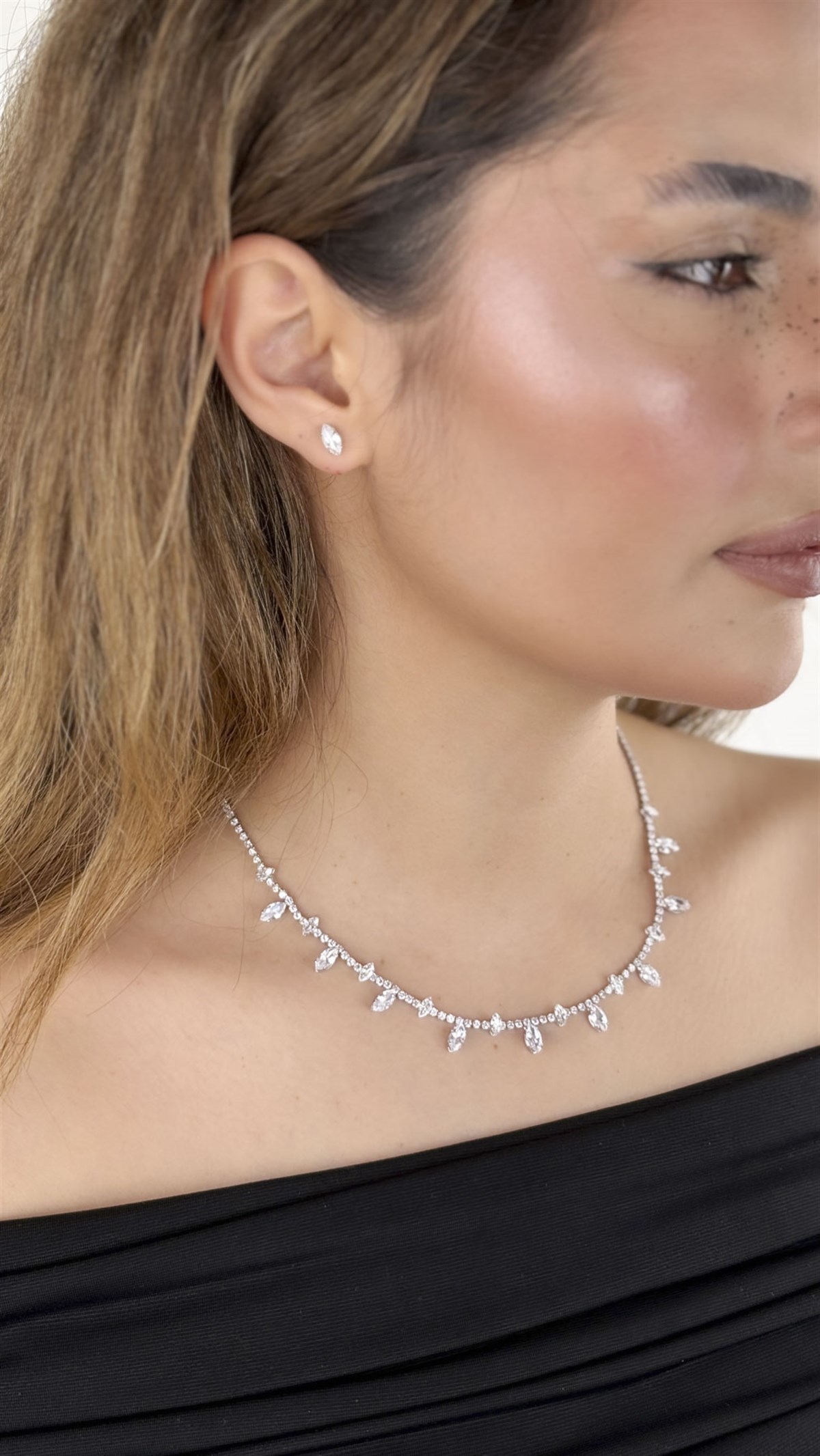 Oval Taş Sıralı Su Yolu Kolye Küpe Seti