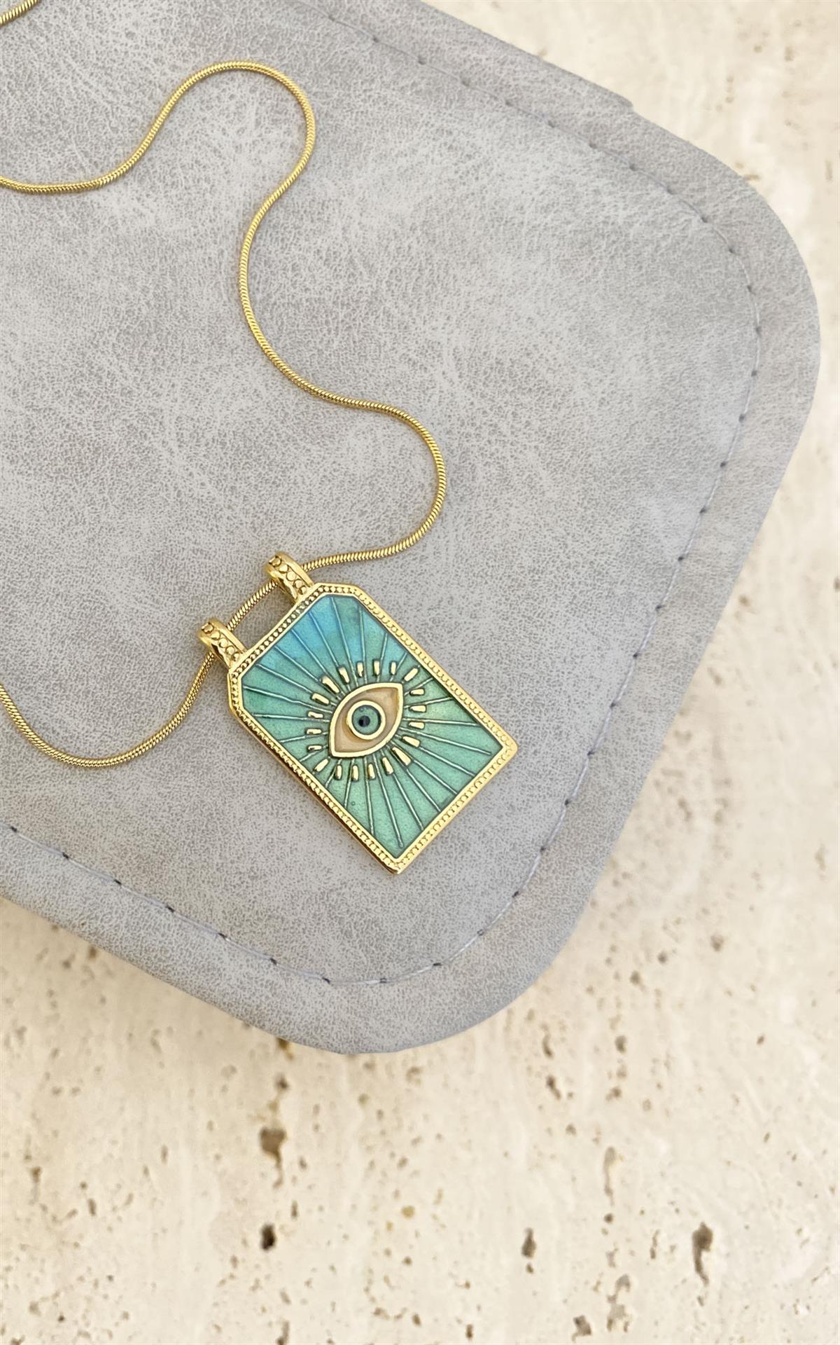 Plaka Üzeri Göz Figürlü Gold Çelik Kolye