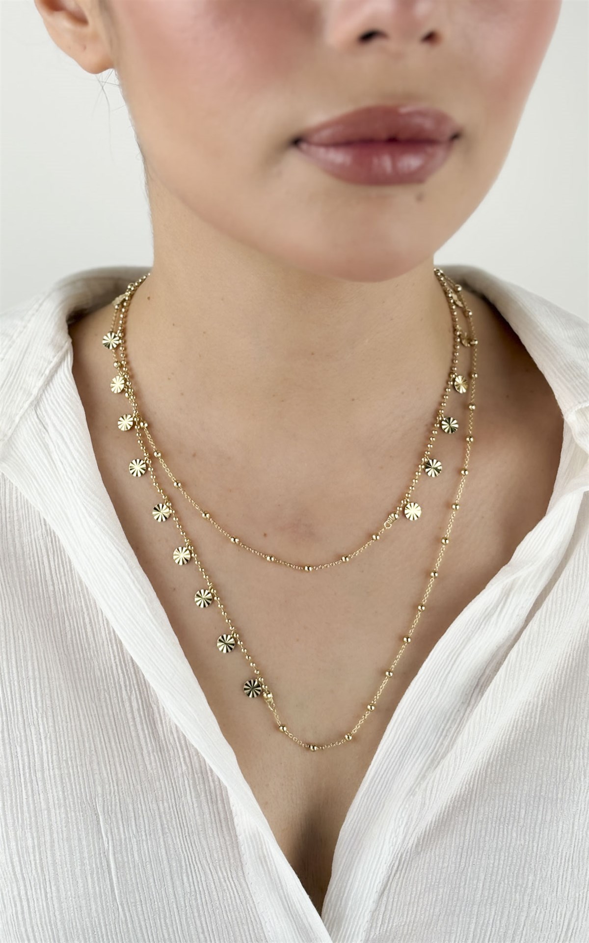 Pul Sıralı Topçuklu Zincir Kolye