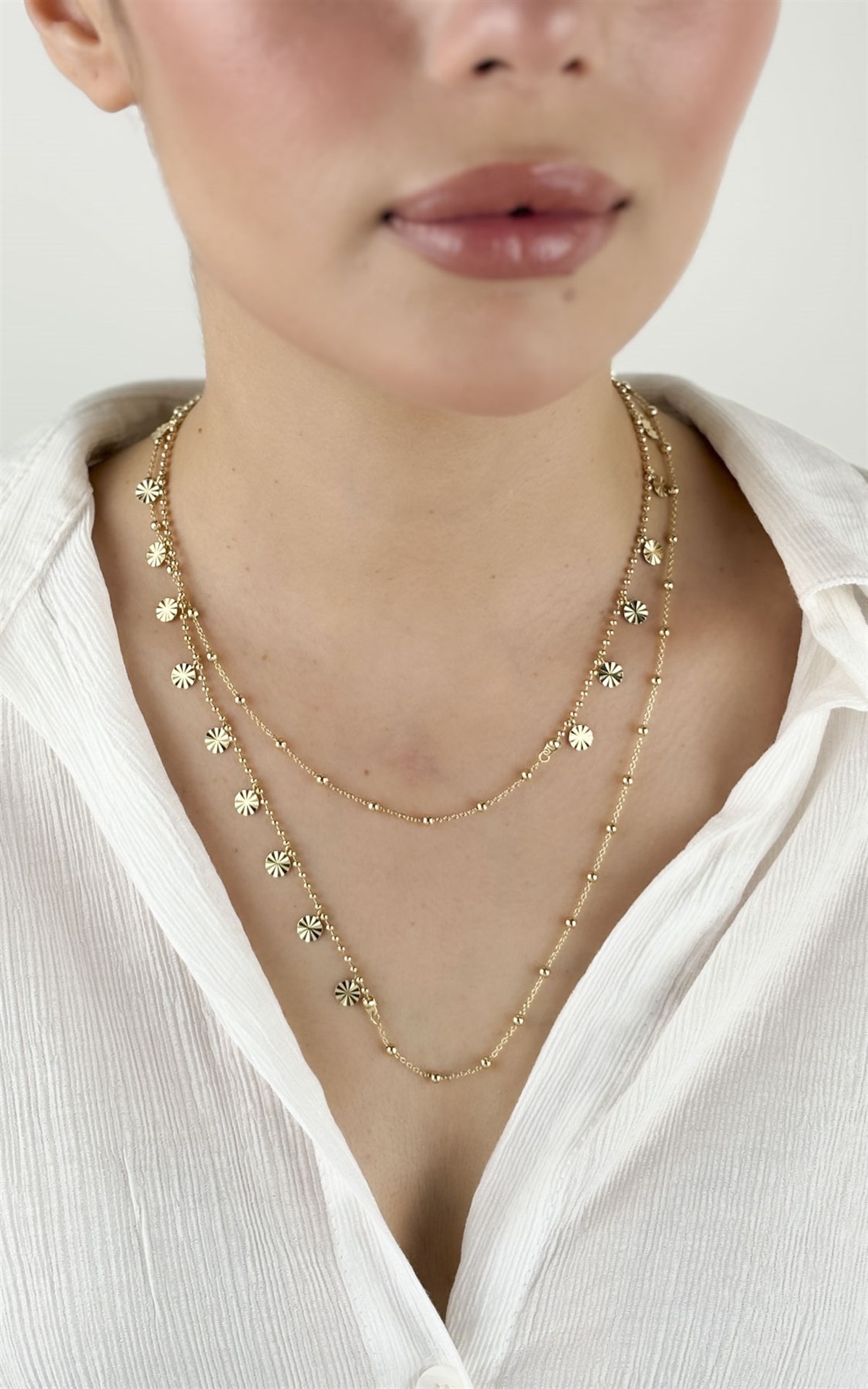 Pul Sıralı Topçuklu Zincir Kolye