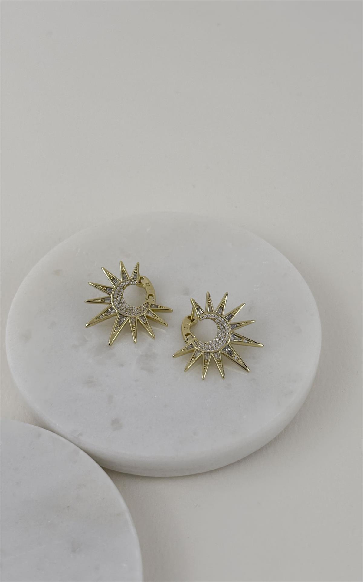 Taşlı Çubuk Sıralı Halka Küpe