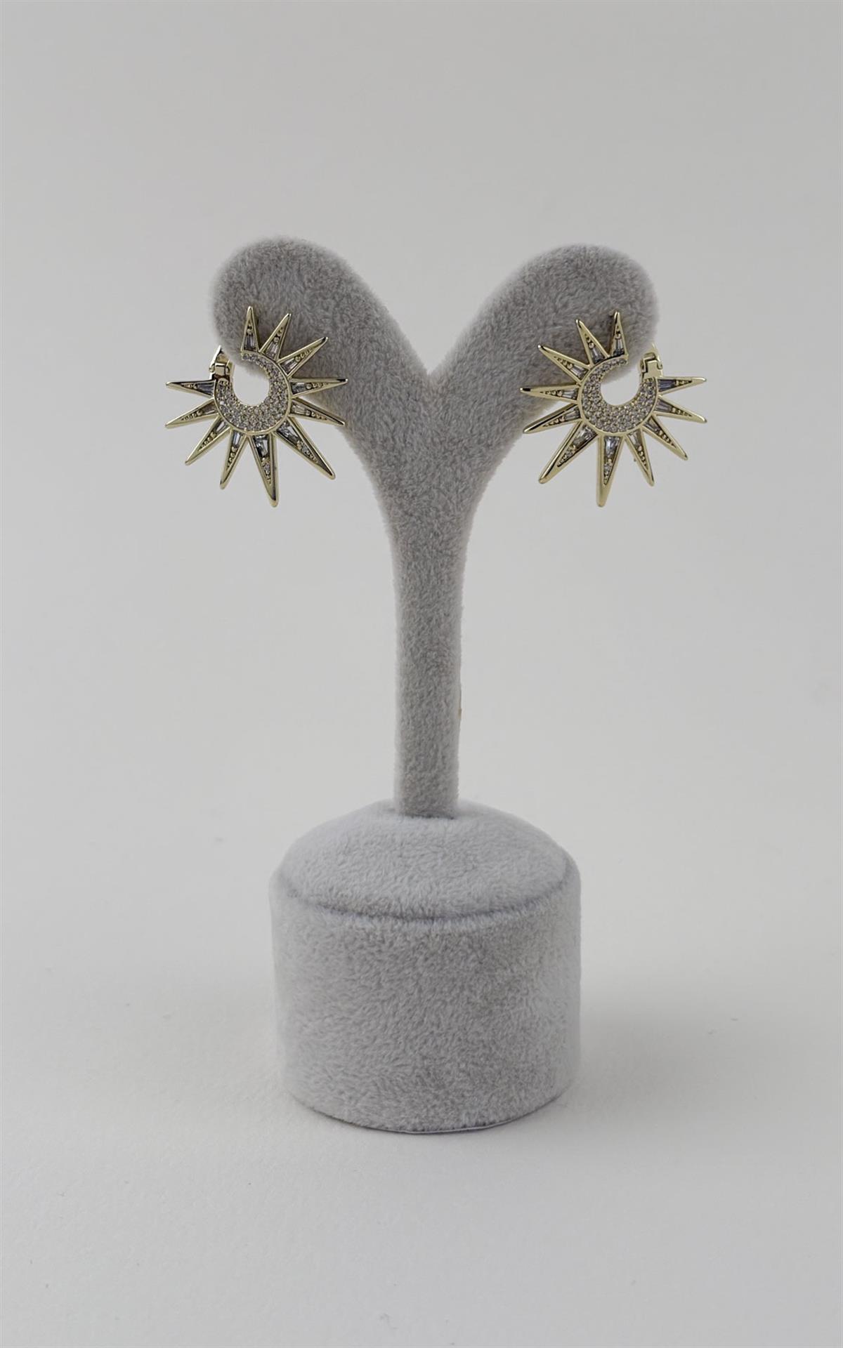 Taşlı Çubuk Sıralı Halka Küpe