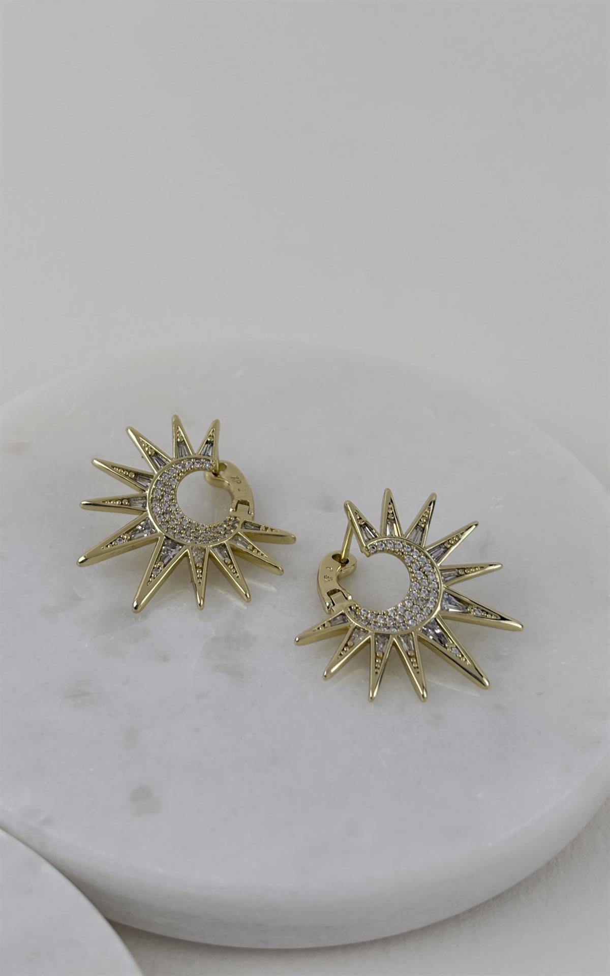 Taşlı Çubuk Sıralı Halka Küpe