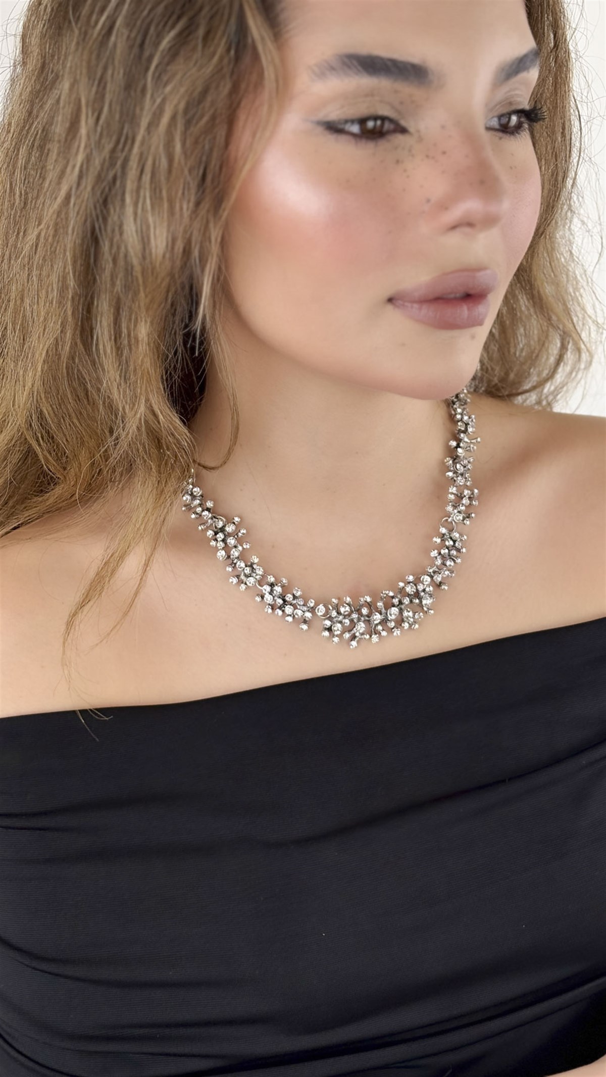 Taşlı Sarmal Kolye