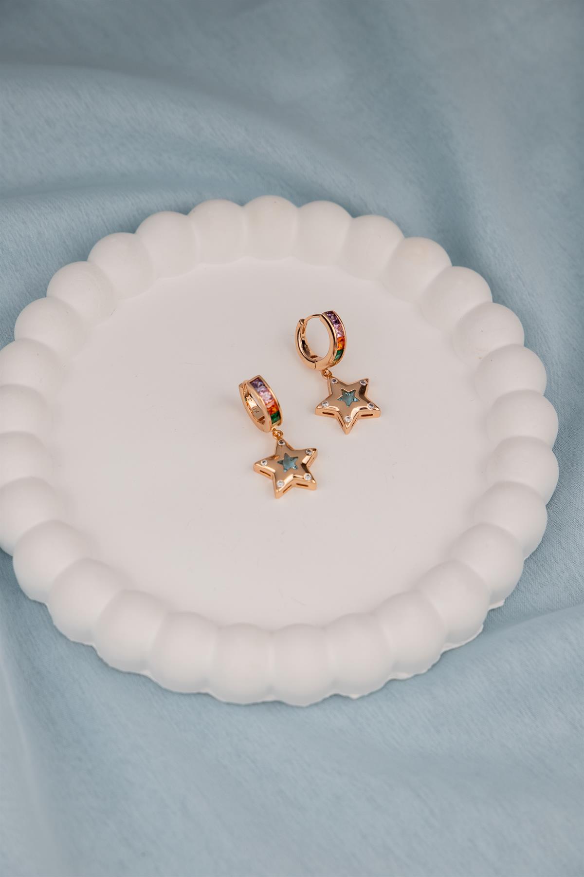 Yıldız Figürlü Renkli Halka Küpe