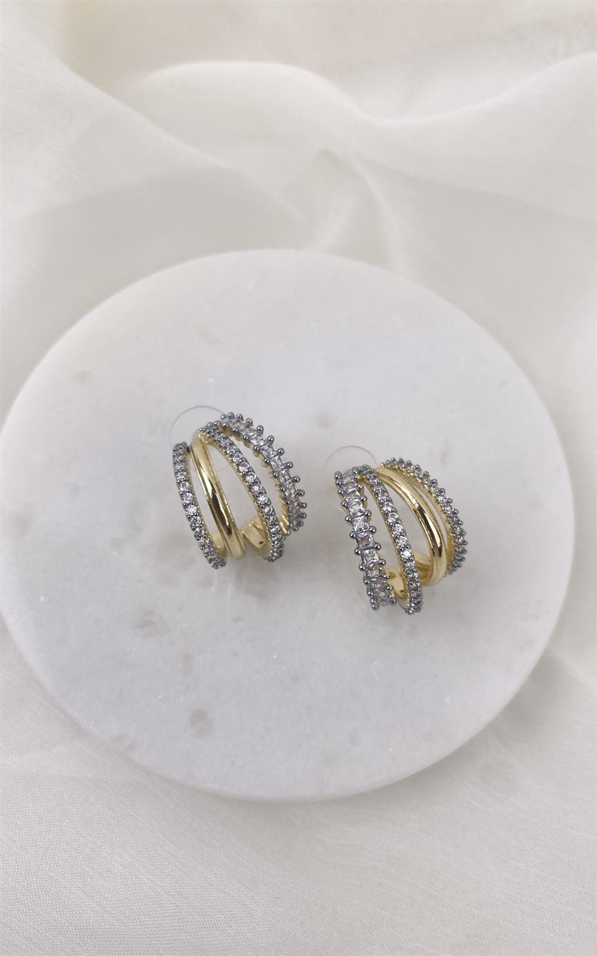 Zirkon Taş Sıralı Bombeli Gold Gümüş Yarım Halka Küpe