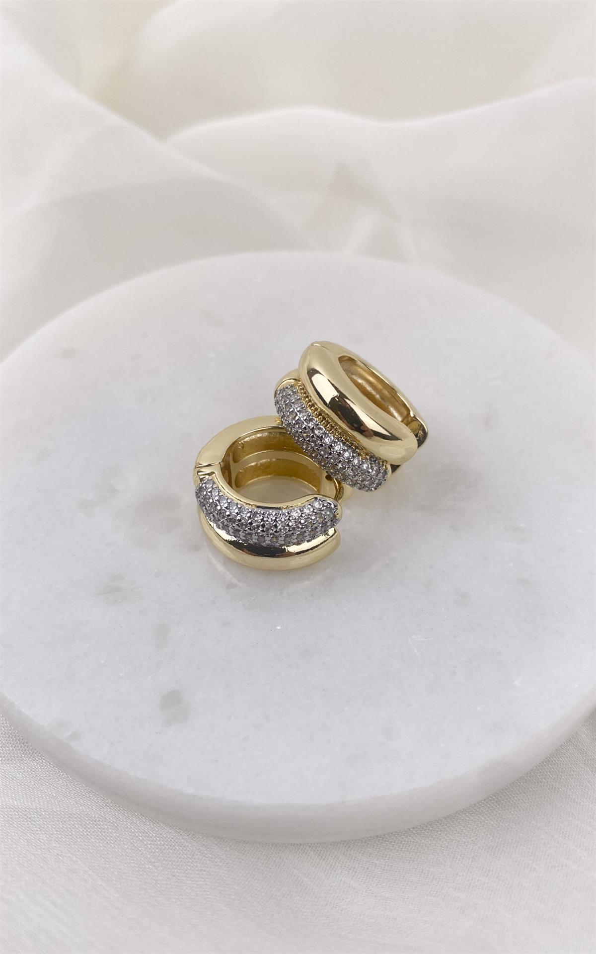 Zirkon Taşlı Çift Sıra Görünümlü Gold Gümüş Halka Küpe