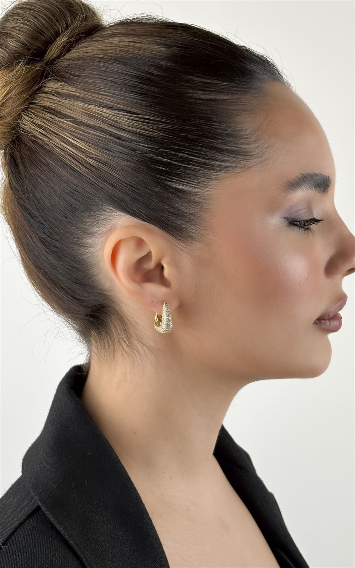 Zirkon Taşlı Geometrik Halka Küpe