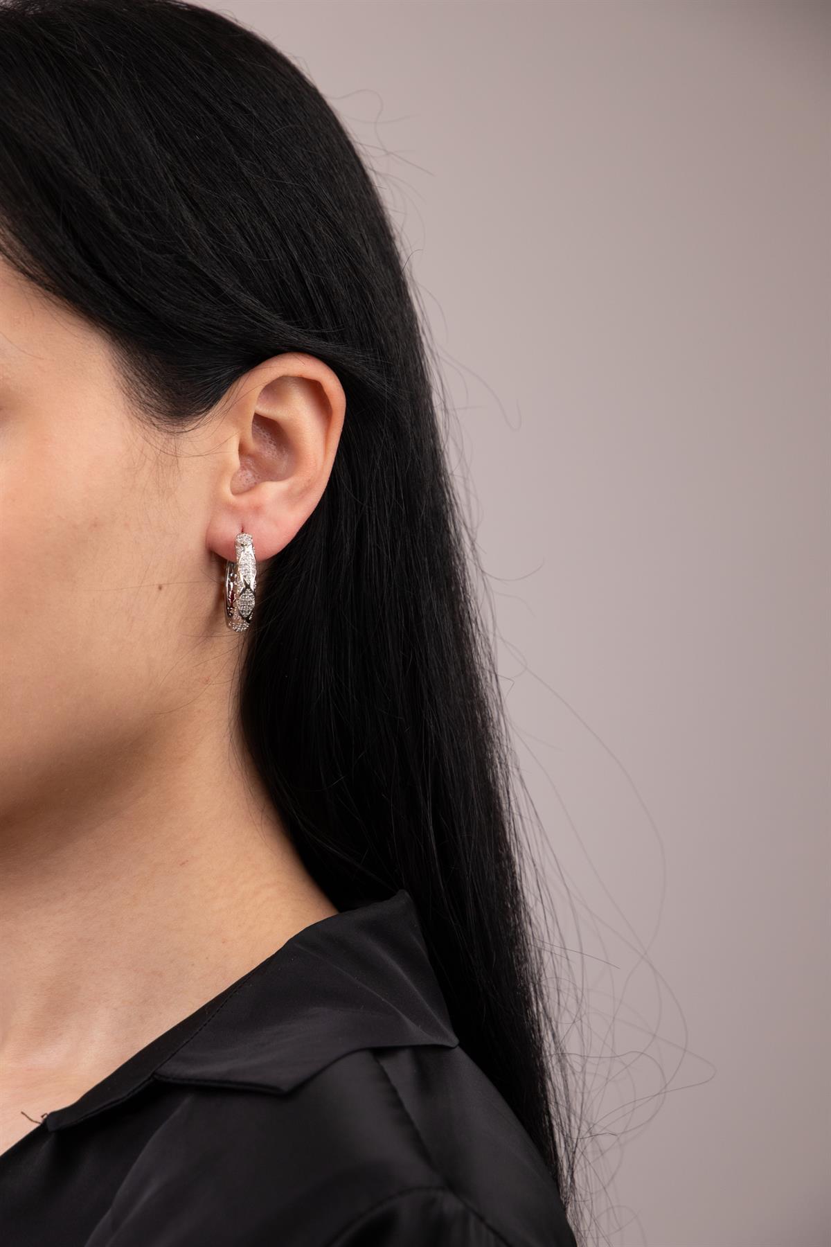 Zirkon Taşlı Gümüş Halka Küpe