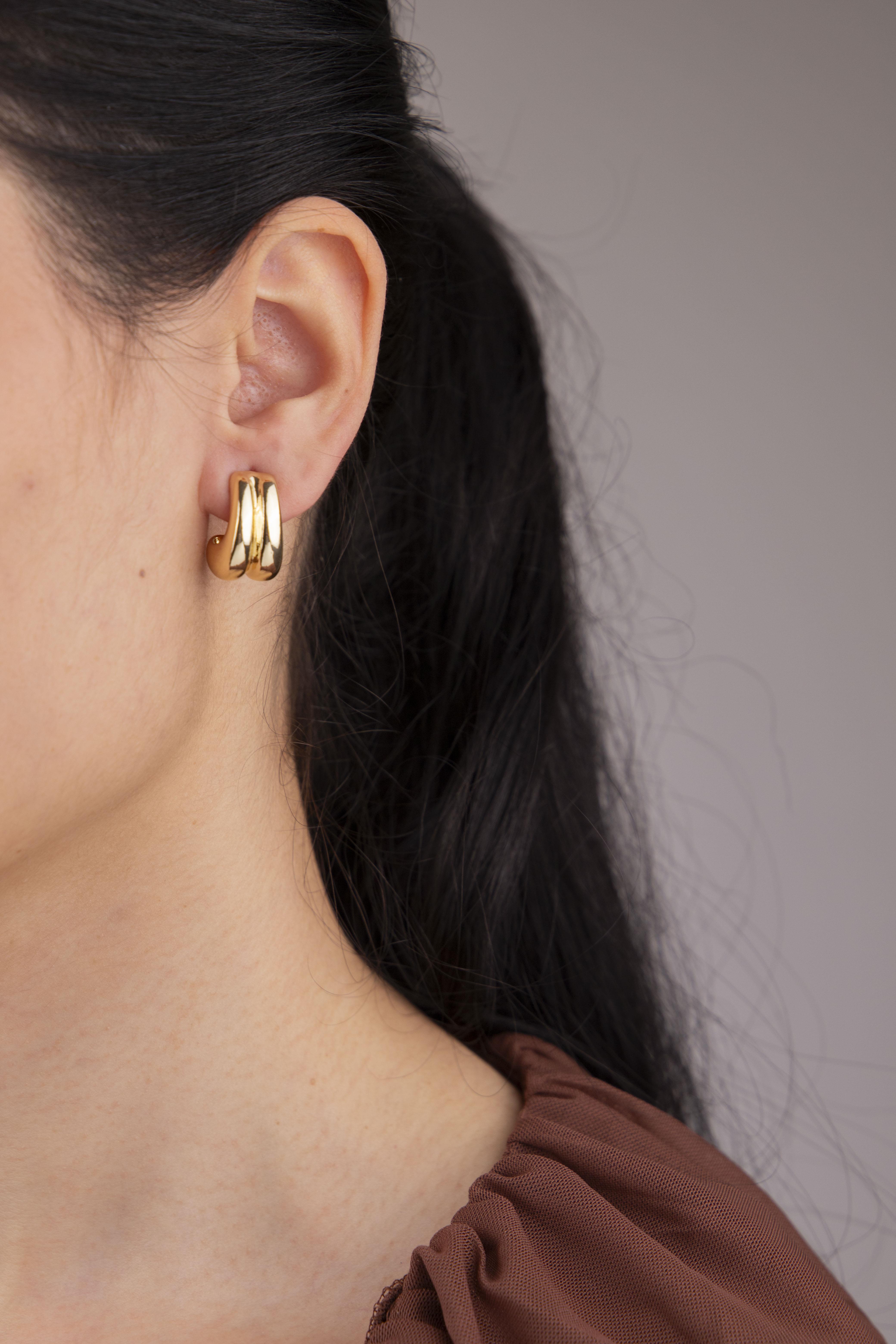 Bombeli Çift Sıra Gold Yarım Halka Küpe