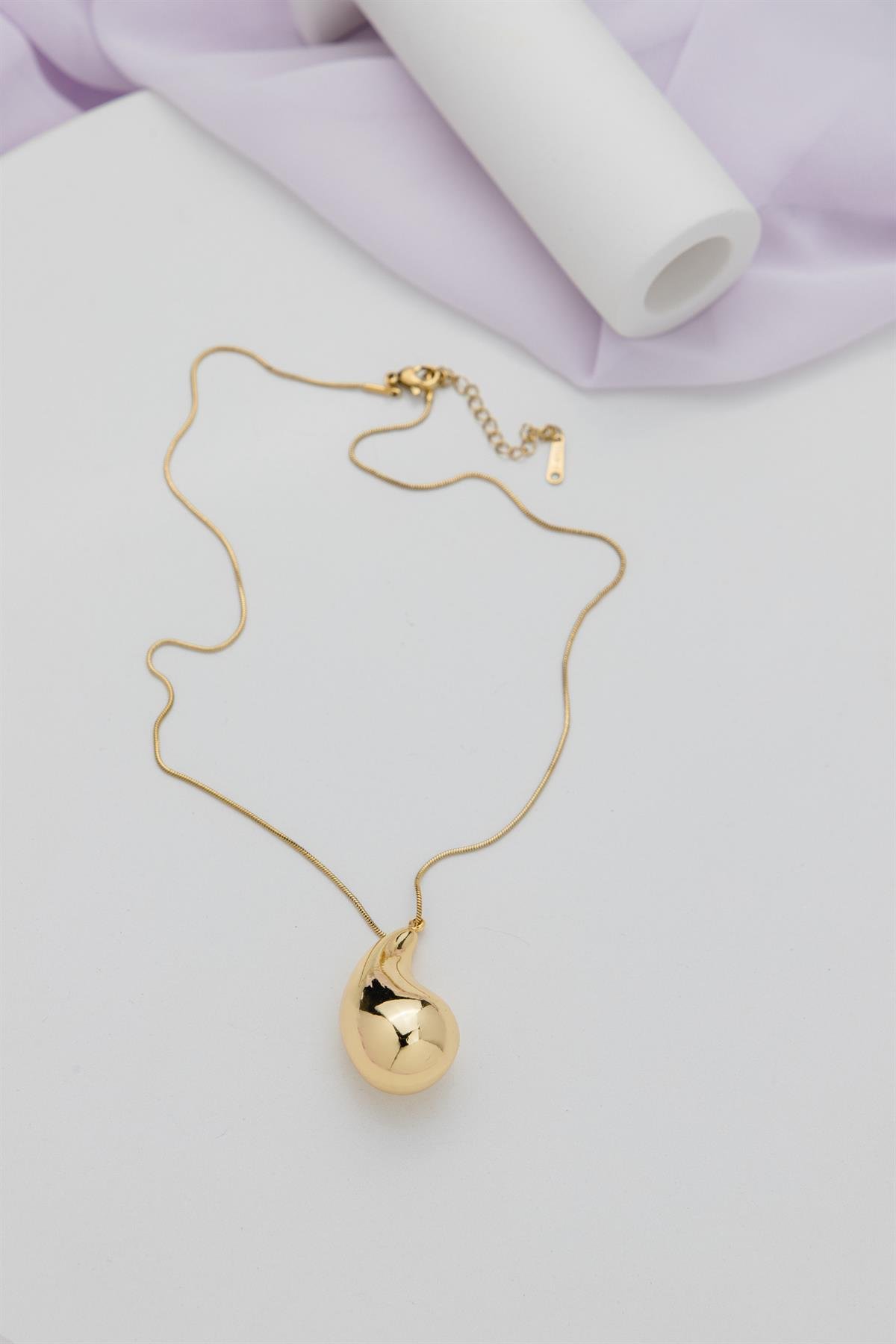 Damla Formlu Yılan Zincirli Gold Çelik Kolye