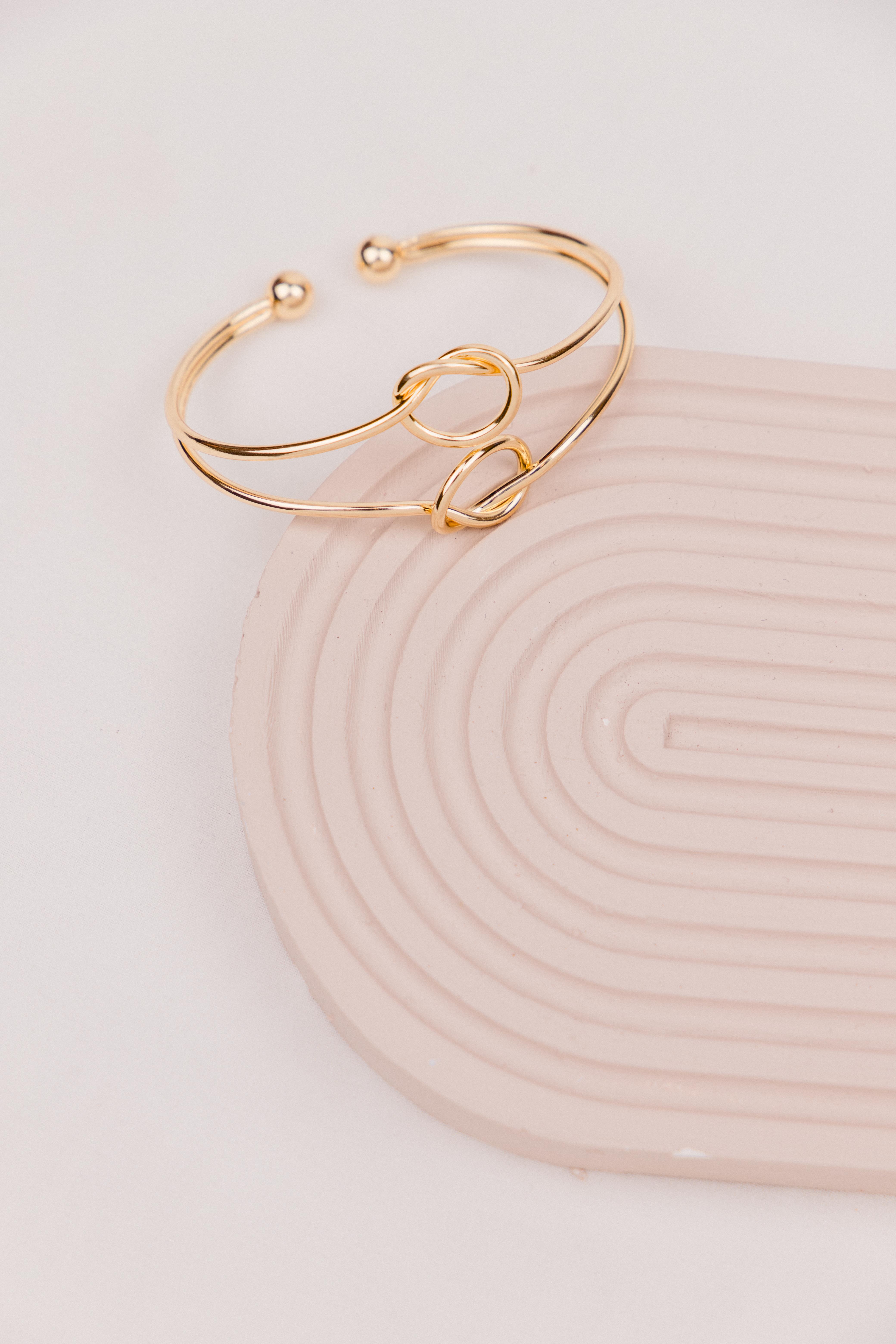 Düğüm Figürlü Gold  Bileklik