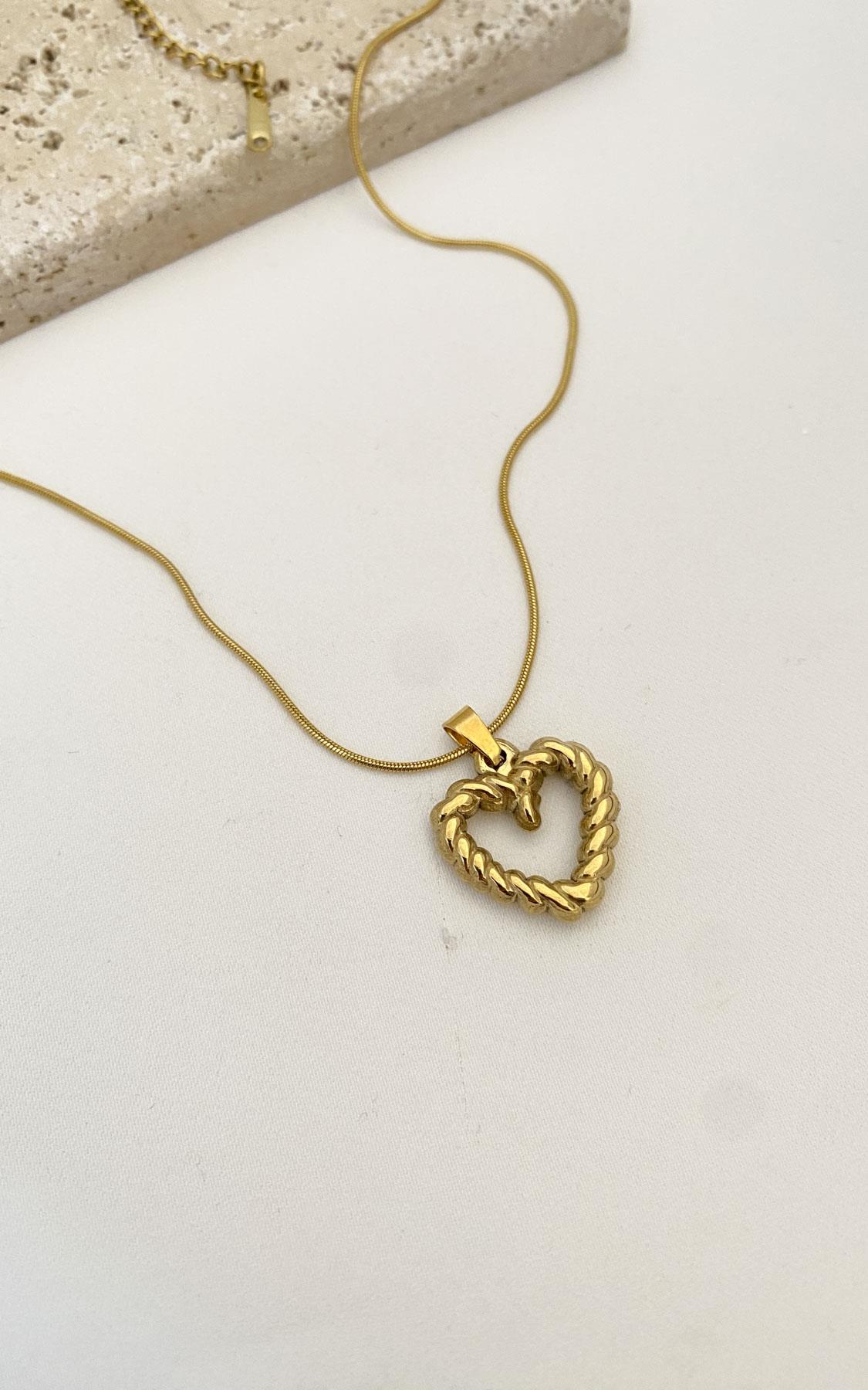 Kalp Figürlü Burgulu Gold Çelik Kolye