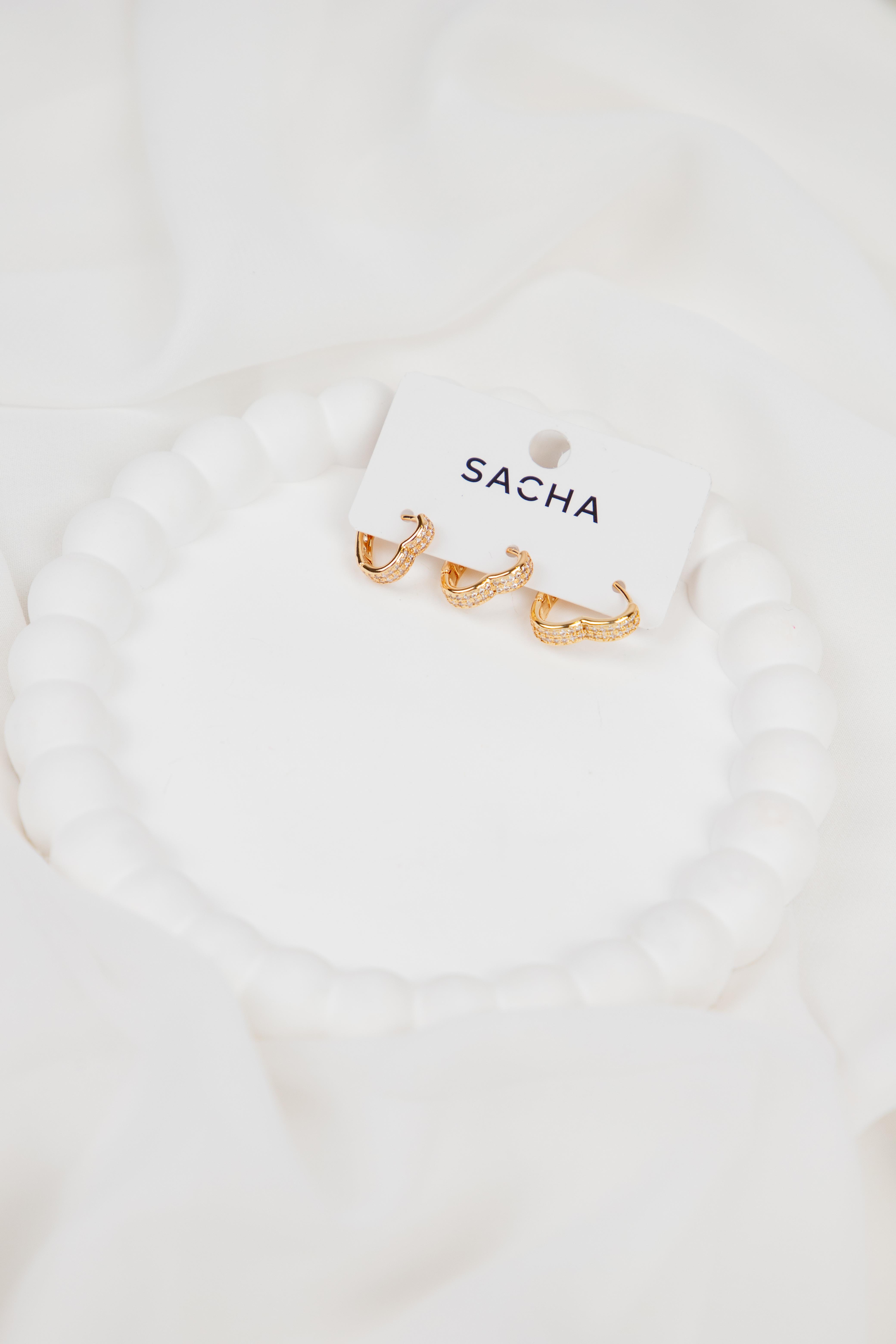 Kalp Figürlü Gold Set Halka Küpe