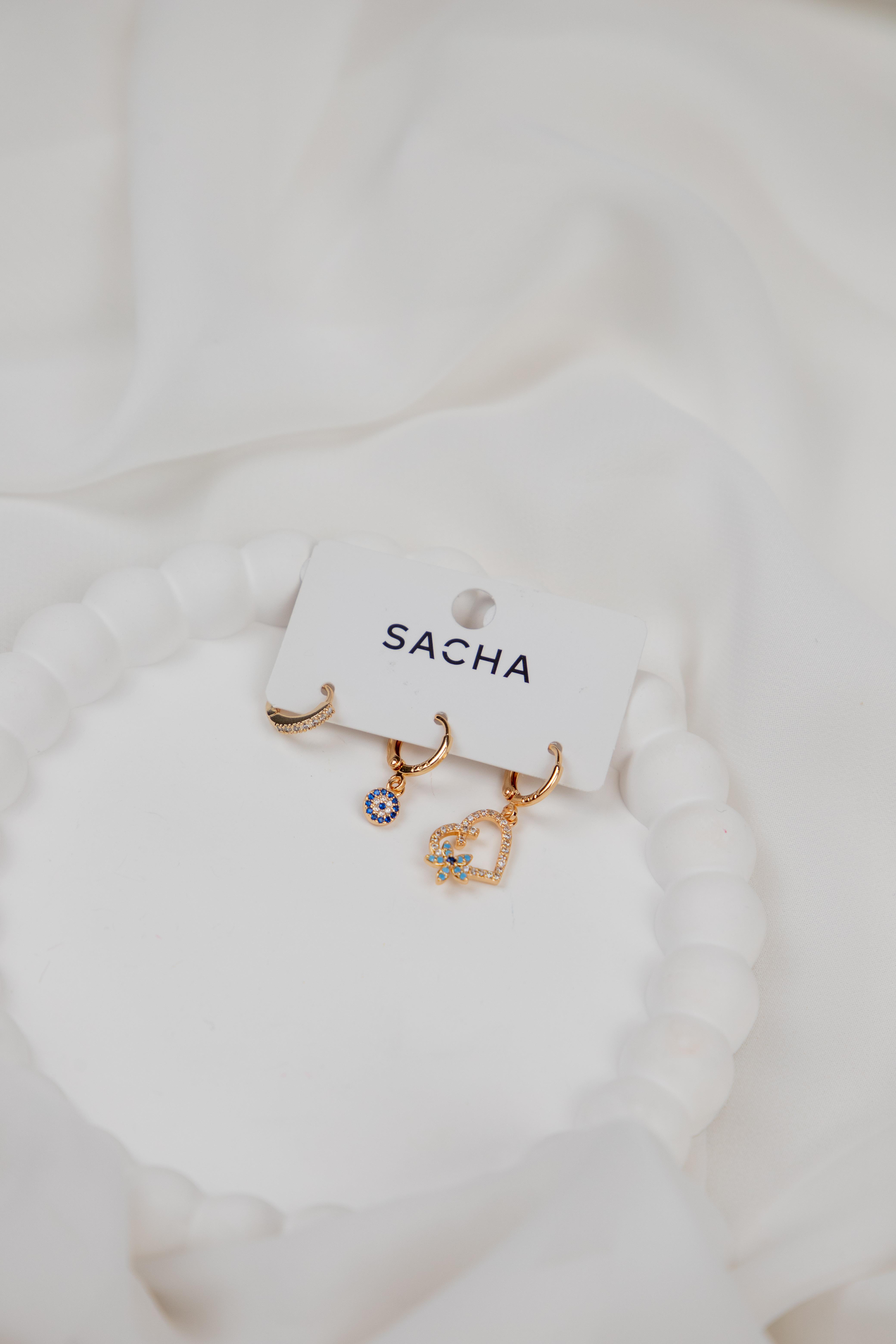 Kalp Figürlü Gold Set Küpe