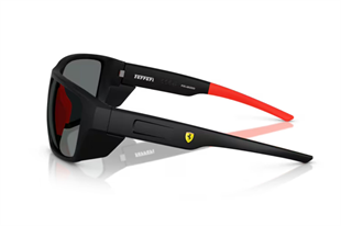 Ferrarı Scuderıa 0FZ6012U 504/81 61