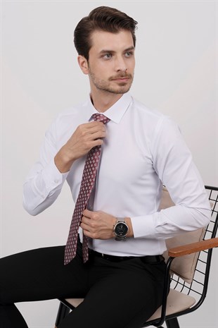 Beyaz Saten & Bordo Kare Desen Hediye Kutulu Gömlek Kravat Seti 