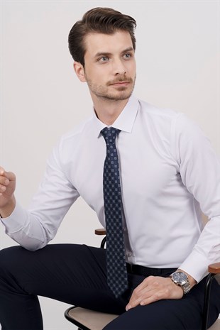 Beyaz Saten & Lacivert Turuncu Desen Hediye Kutulu Gömlek Kravat Seti 