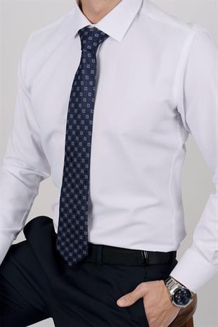 Beyaz Armür & Lacivert Turuncu Desen Hediye Kutulu Gömlek Kravat Seti 