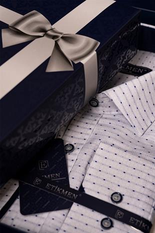 Mavi Noktalı Beyaz Erkek Gömlek