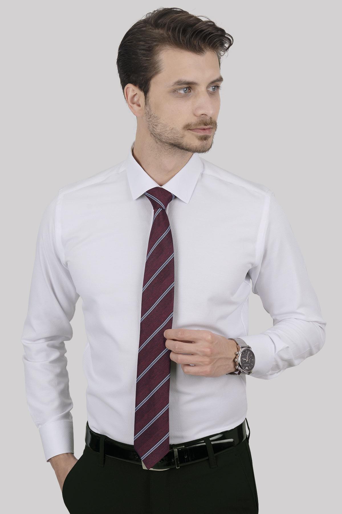 Beyaz Armür & Bordo Çizgi Desen Hediye Kutulu Gömlek Kravat Seti · 6