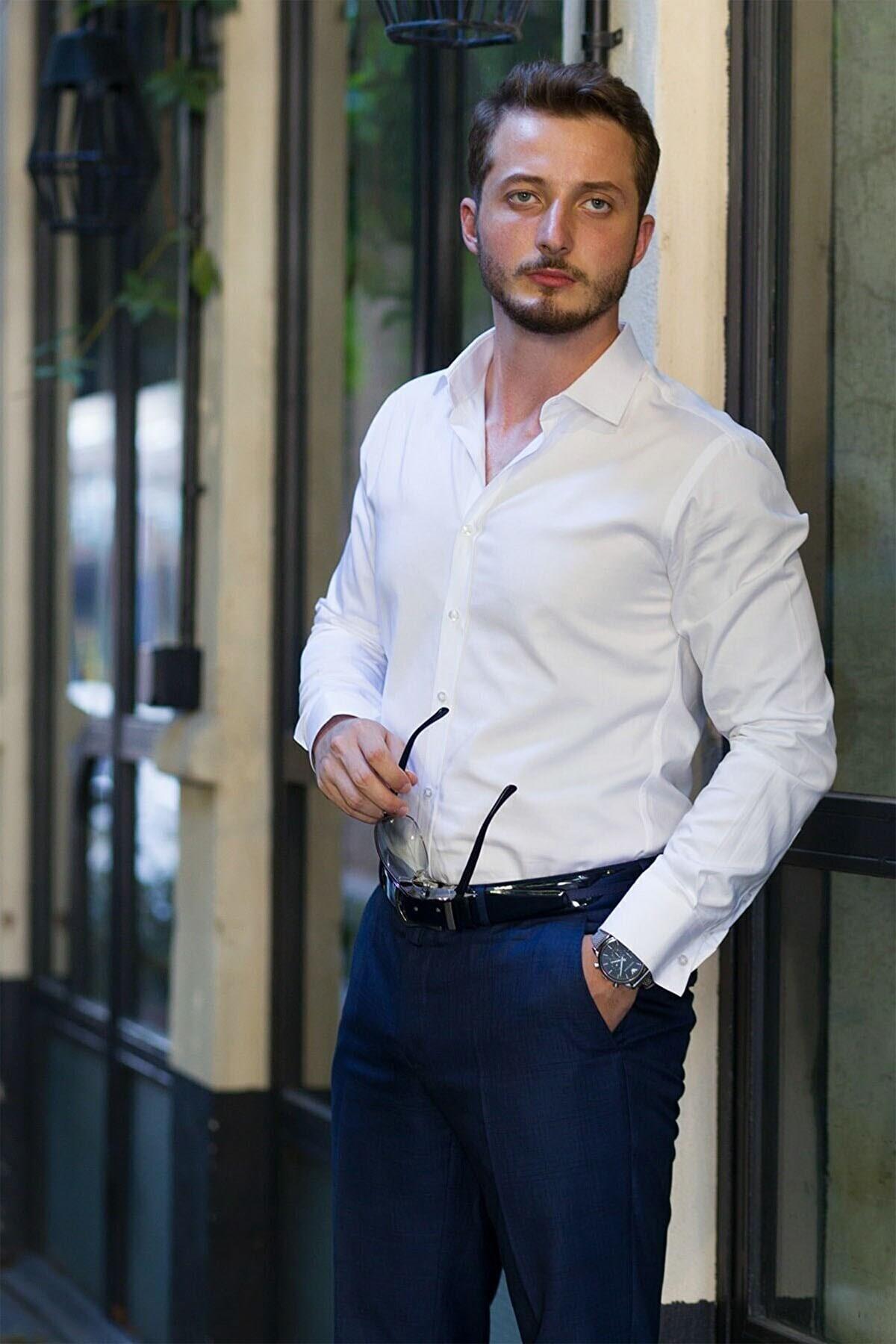 Beyaz Saten & Lacivert Düz Hediye Kutulu Gömlek Kravat Seti · 7