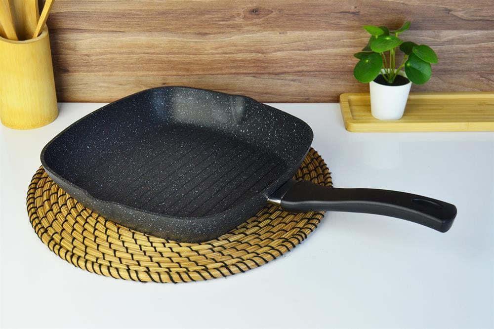 PAÇİ-28 CM MAT SİYAH EZME GRİL GRANİT TAVA
