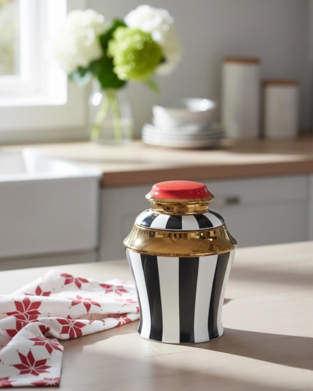 PAÇİ-LEO PORSELEN SİYAH ÇİZGİLİ KÜÇÜK BAHARATLIK