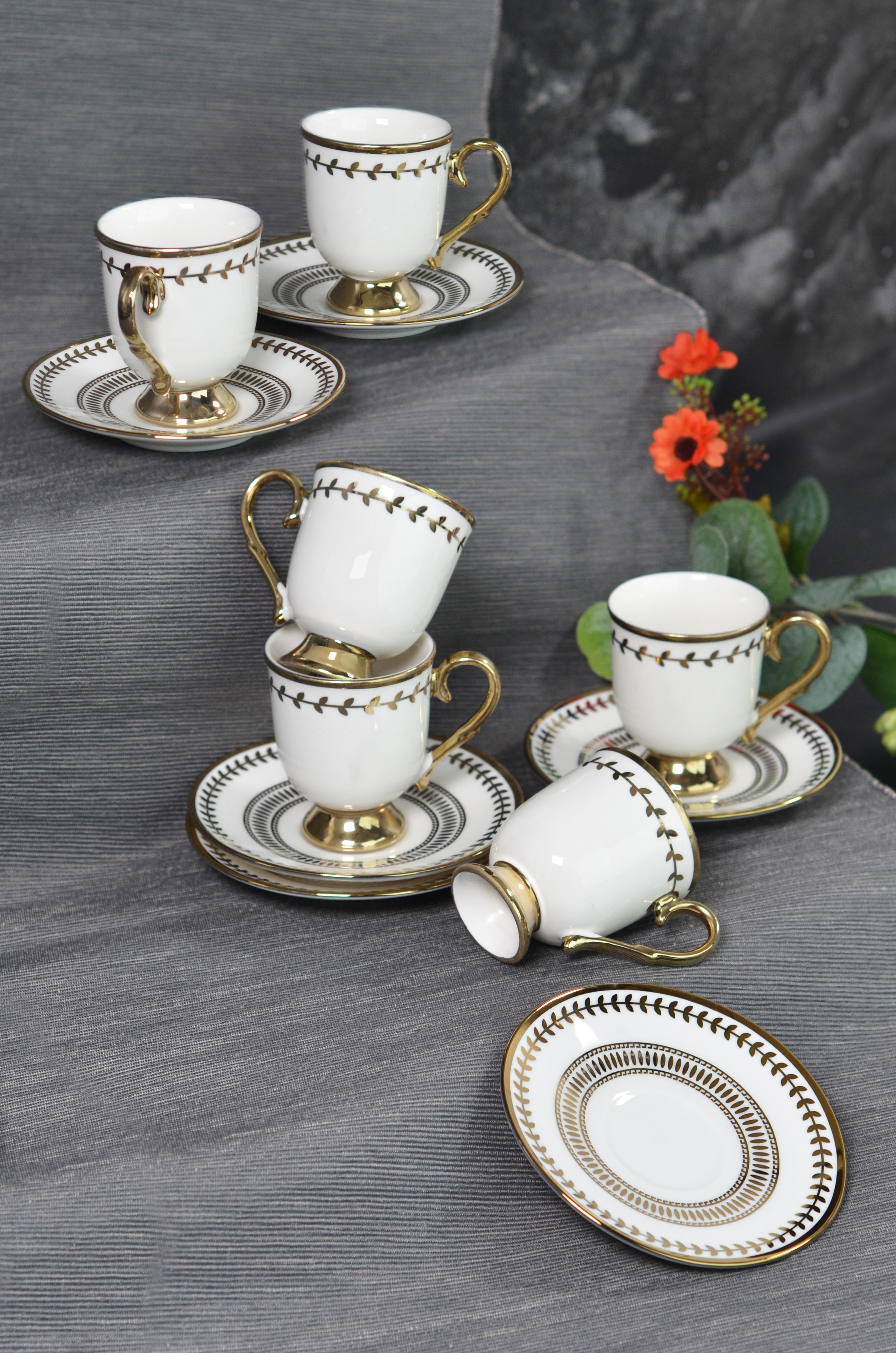 PAÇİ-AİSA AYAKLI YALDIZLI KAHVE FİNCANI