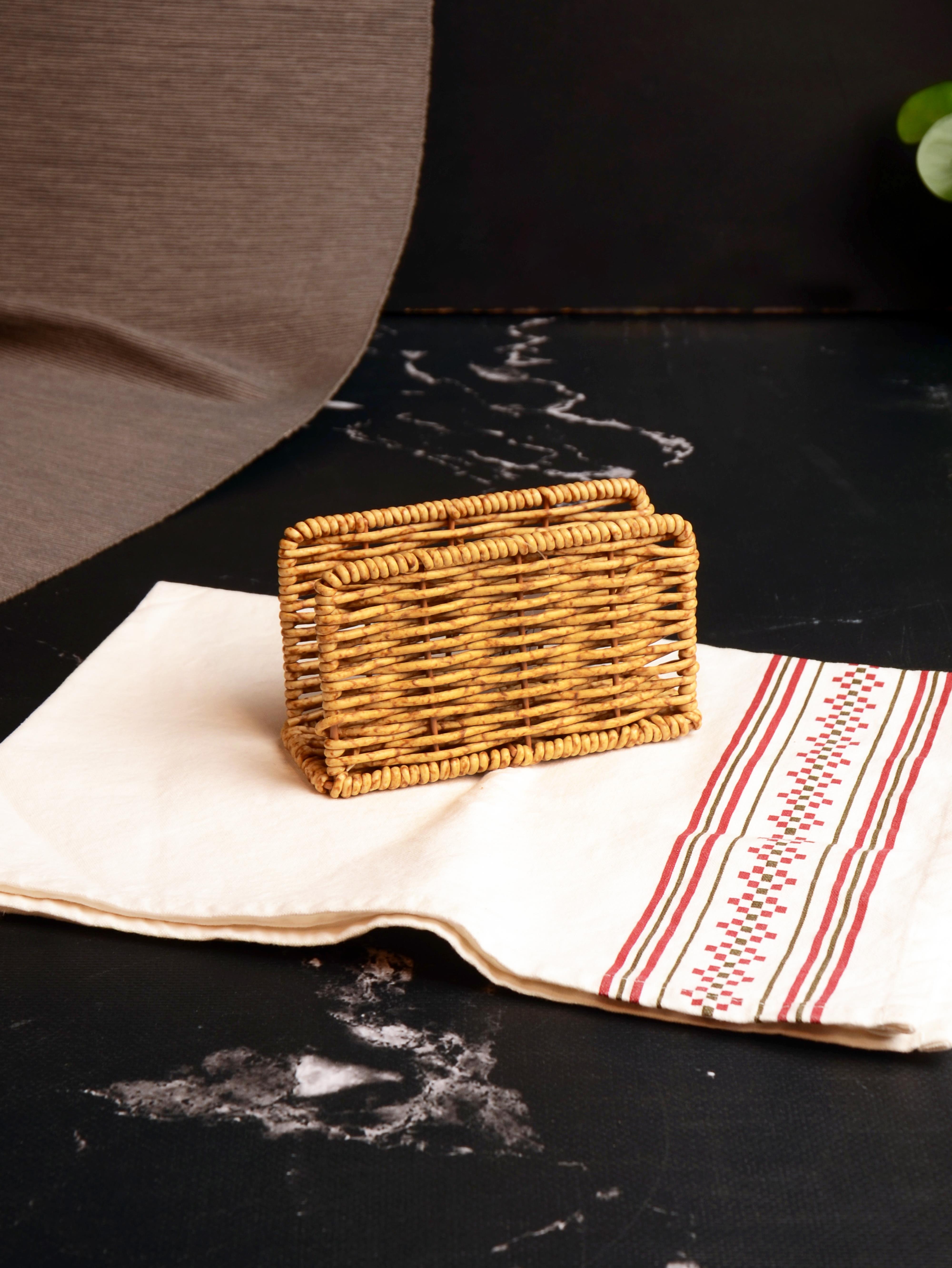 PAÇİ-HASIR PEÇETELİK