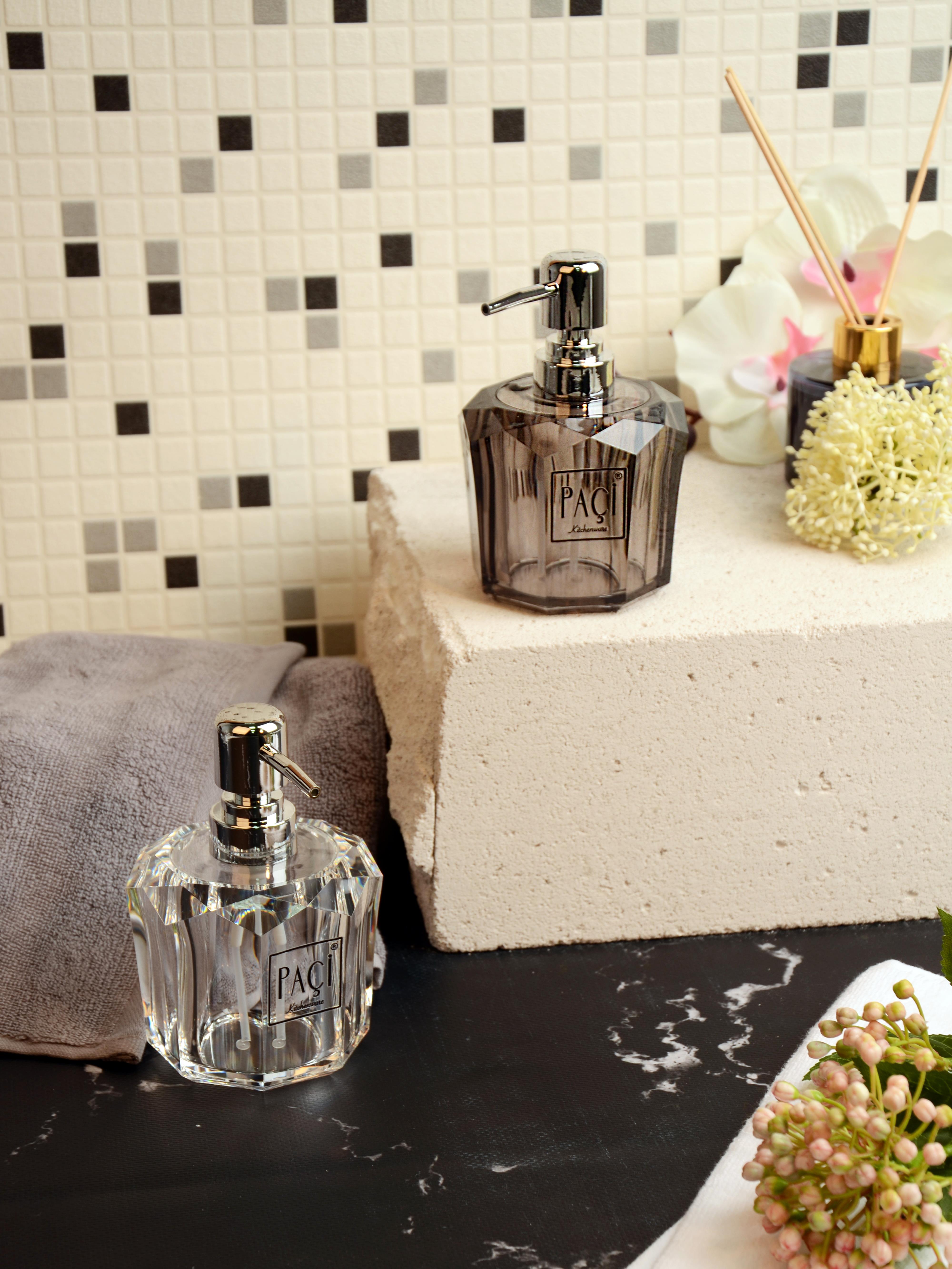 PAÇİ-ŞEFFAF AKRİLİK KRİSTAL SIVI SABUNLUK