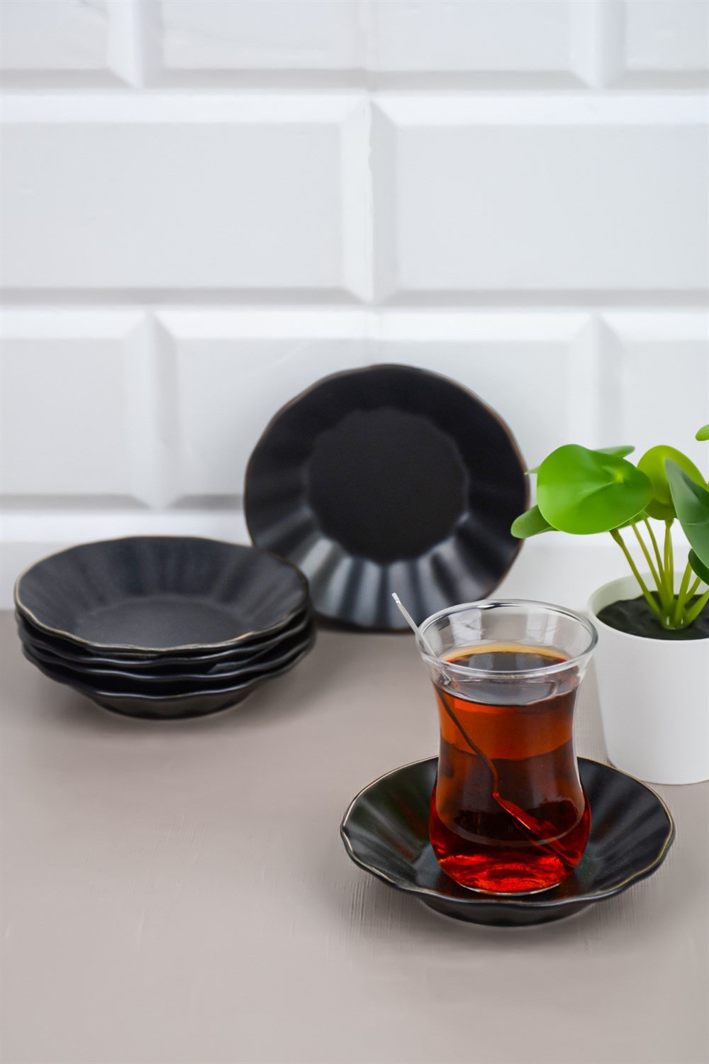 PAÇİ-SİYAH 72Lİ ÇAY TABAĞI