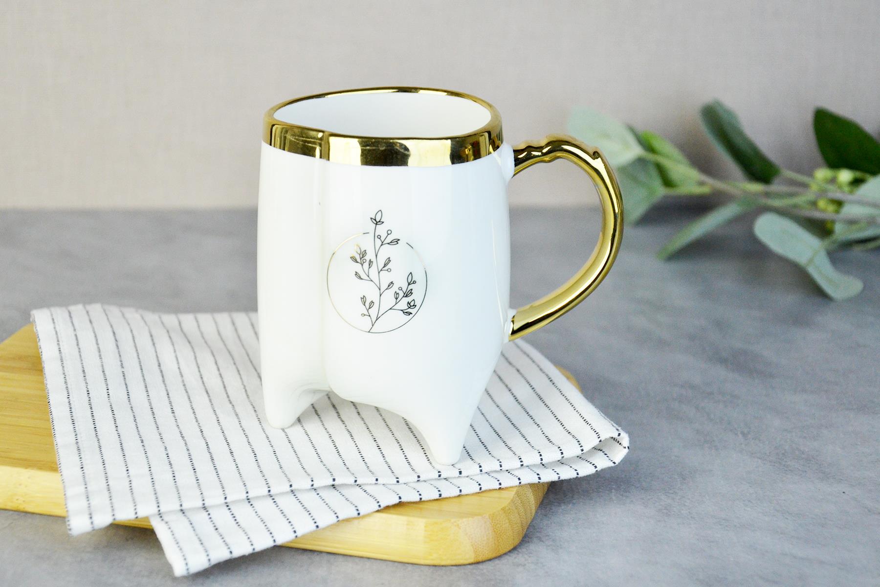 PAÇİ-SOFİA YALDIZLI BEYAZ PORSELEN KUPA