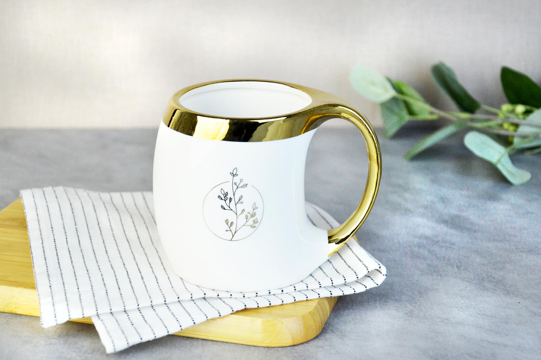 PAÇİ-TRELLA YALDIZLI BEYAZ PORSELEN KUPA