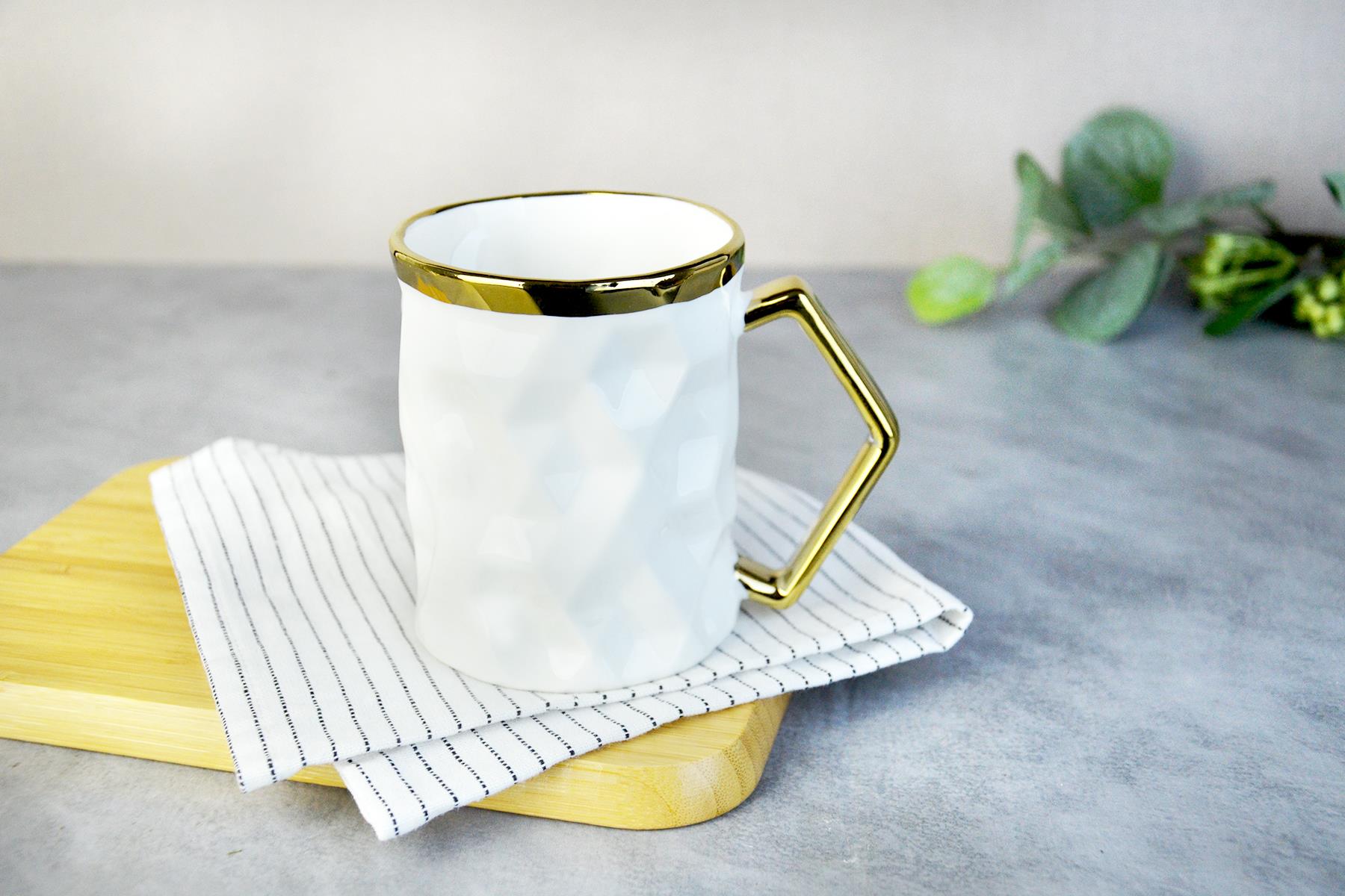 PAÇİ-VENTURA YALDIZLI BEYAZ PORSELEN KUPA