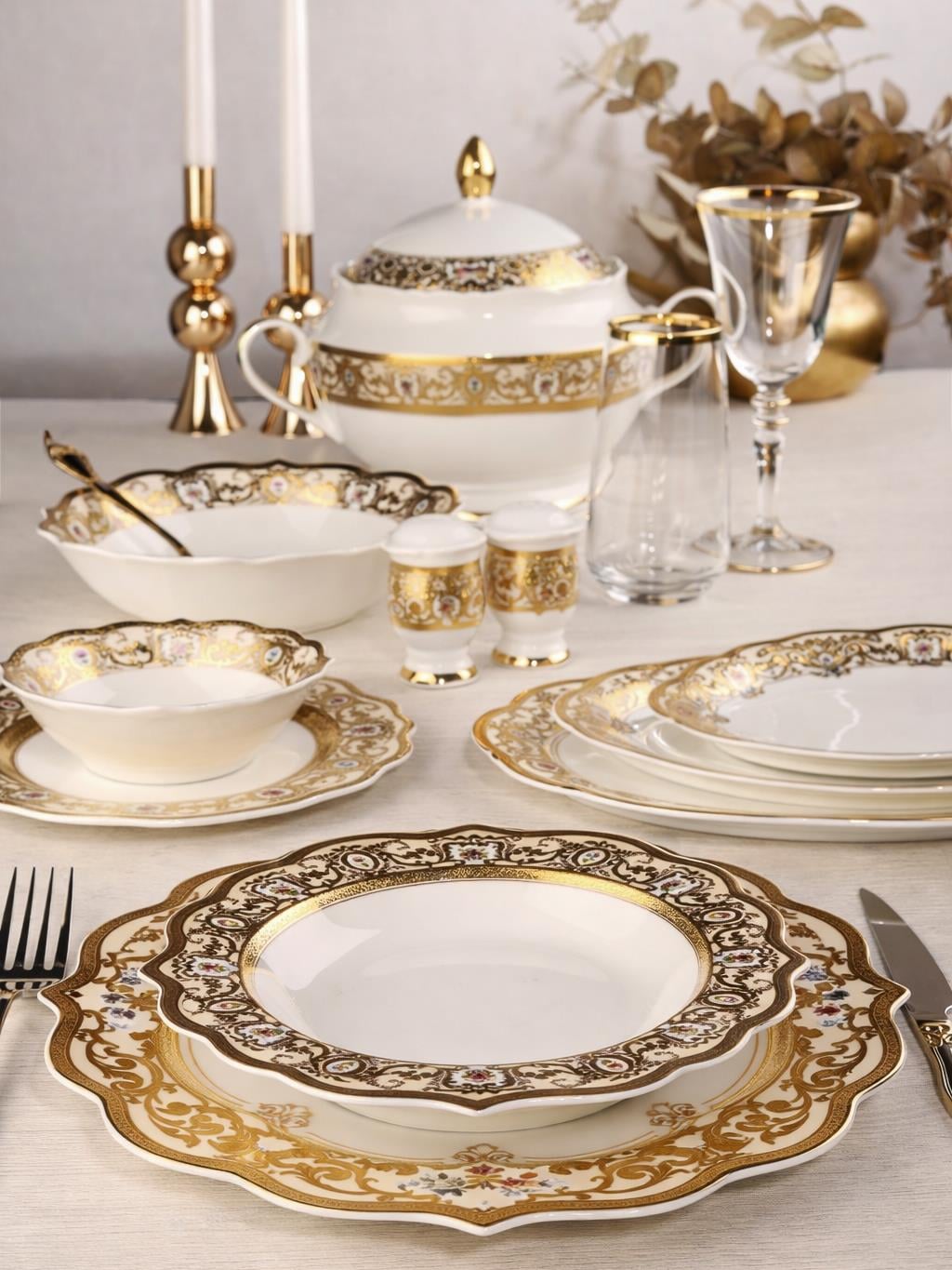 ROYAL CHARME-RENAISSANCE 60 PARÇA 24 K ALTIN YEMEK TAKIMI