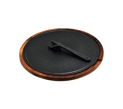 Lava Döküm   Ahşap ve Döküm Demir Hot Plate Servis Tahtası. Çap34cm. (Ahşap ve döküm plaka arasında 4 adet silikon seperatör var