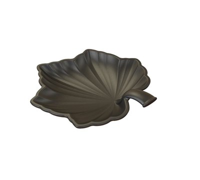 Lava Döküm   Yaprak Şekli Servis Tabağı. Ölçü 18x21cm.