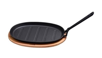Lava Döküm  Oval Fajita Tavası, Saplı ve Ahşap altlıklı. Ölçü 18x28cm. (Bu ürüne harici tava tutucu dahil değildir)