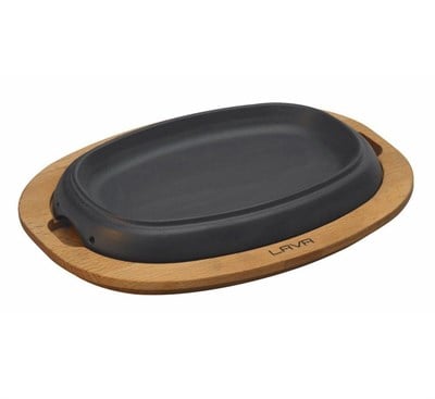 Lava Döküm  Oval Hot Plate, ahşap altlıklı. Ölçü 12x19cm.