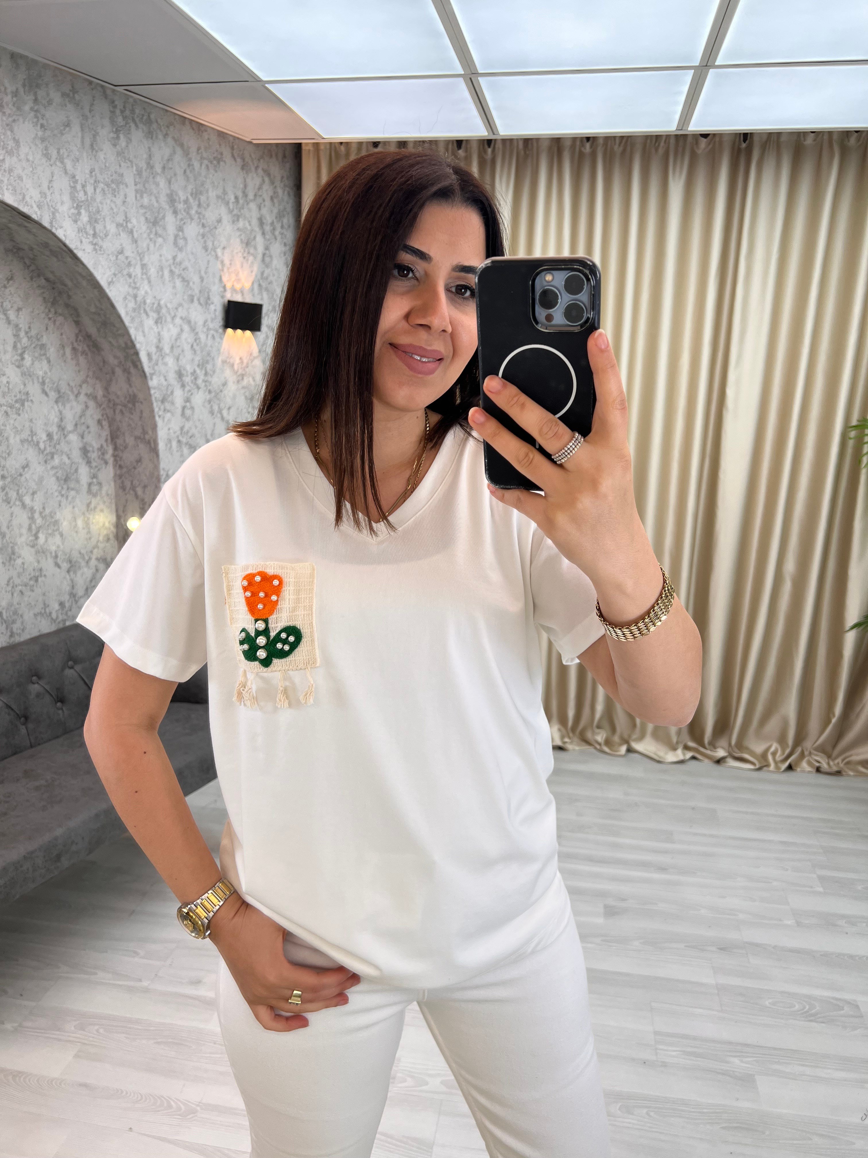 Cebi Nakışlı İncili Tişört