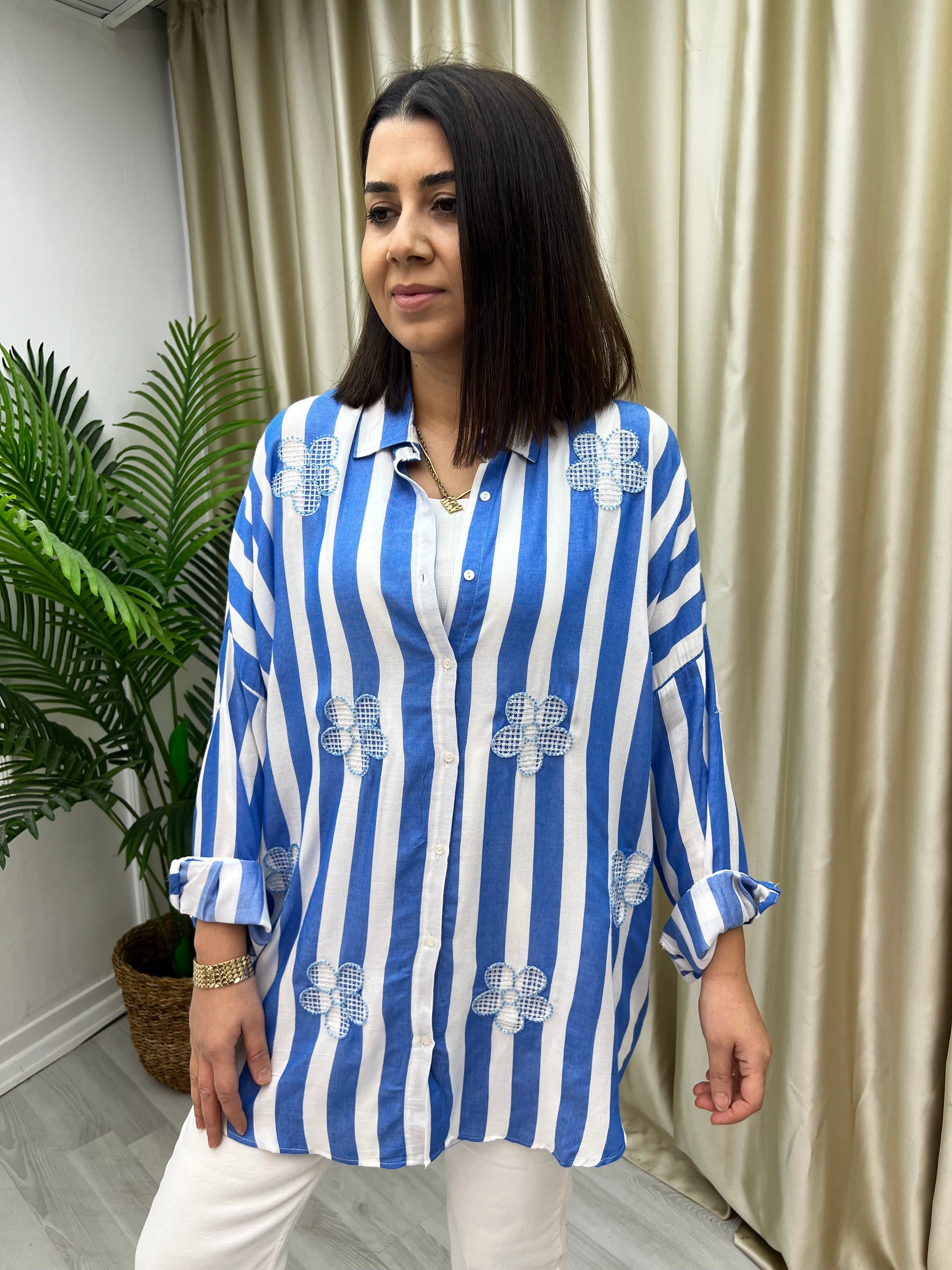 Çiçek İşleme Çizgili Gömlek