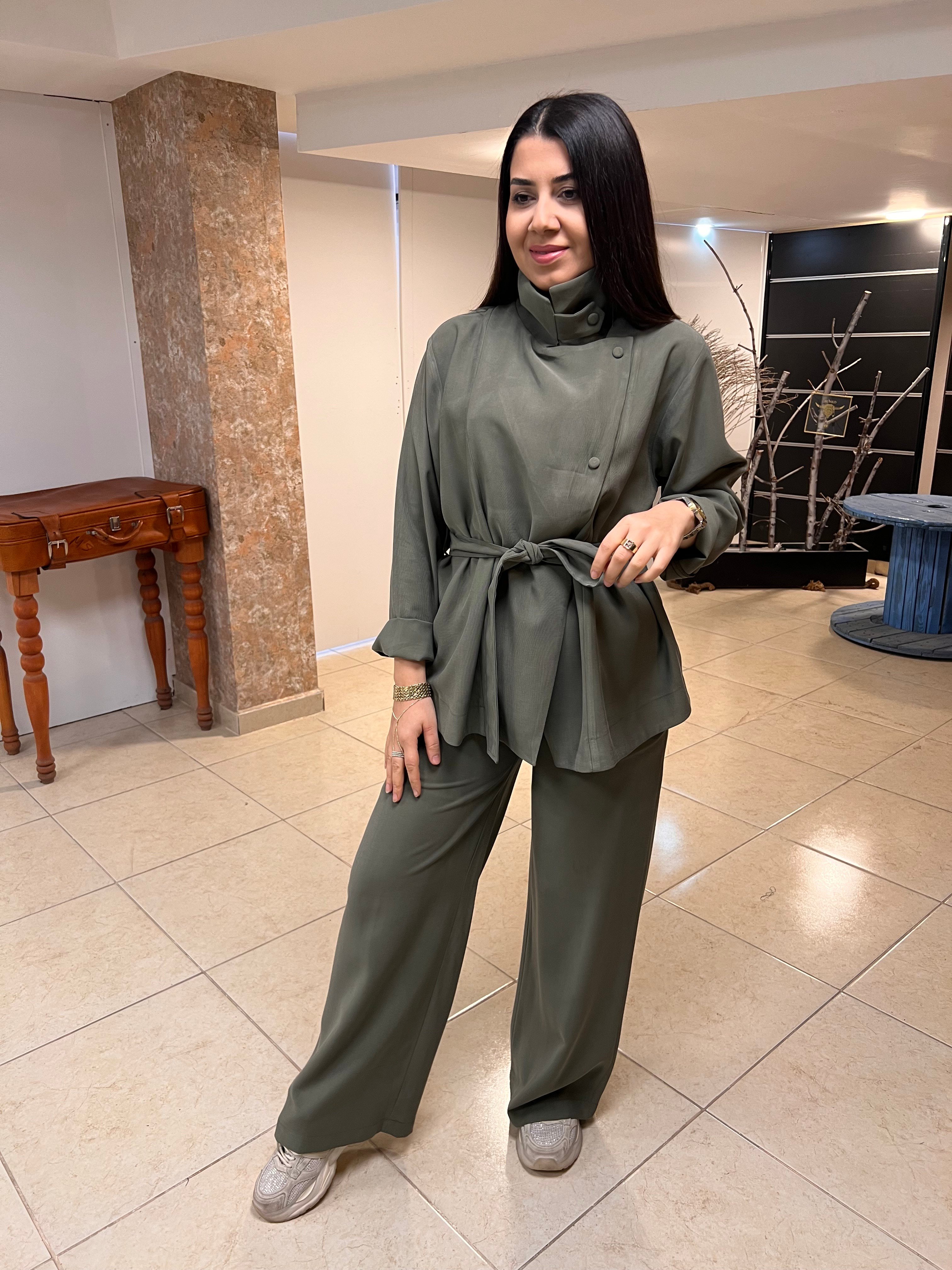 Dik Yaka Pantolonlu Takım Haki