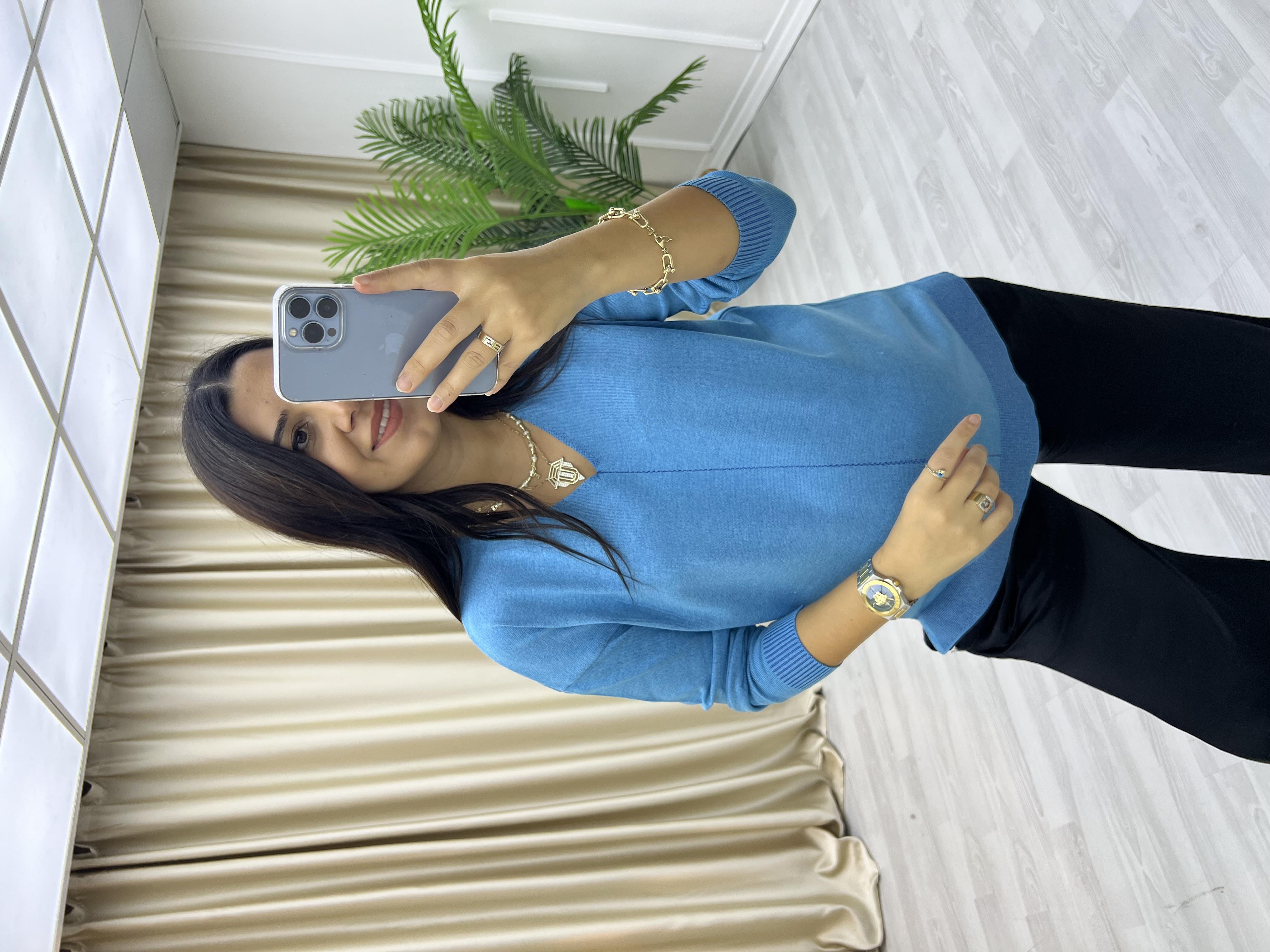 İnce V Yaka Triko Bluz Mavi