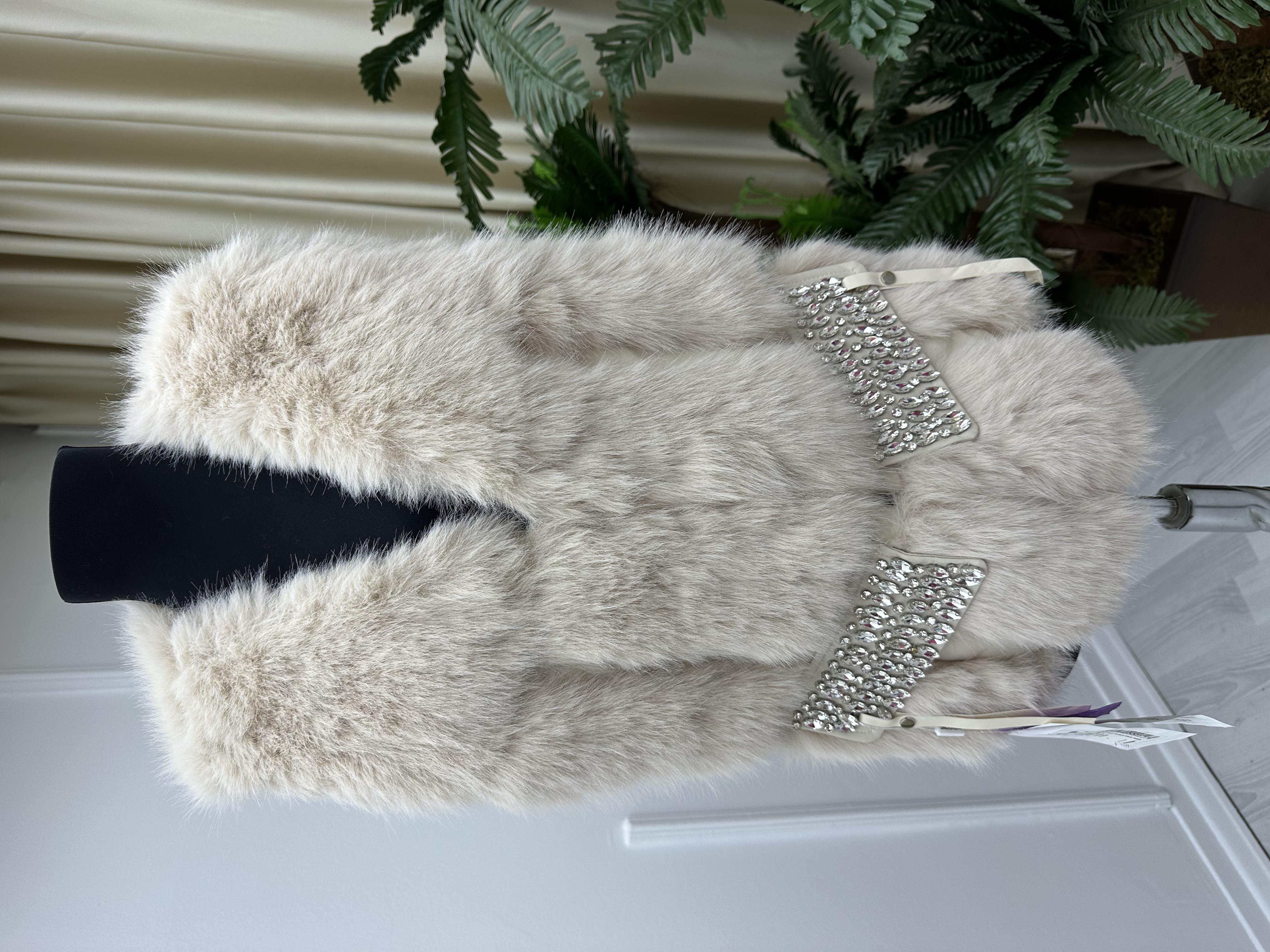 İthal Cepleri Taşlı Astarlı Kürk Yelek Krem